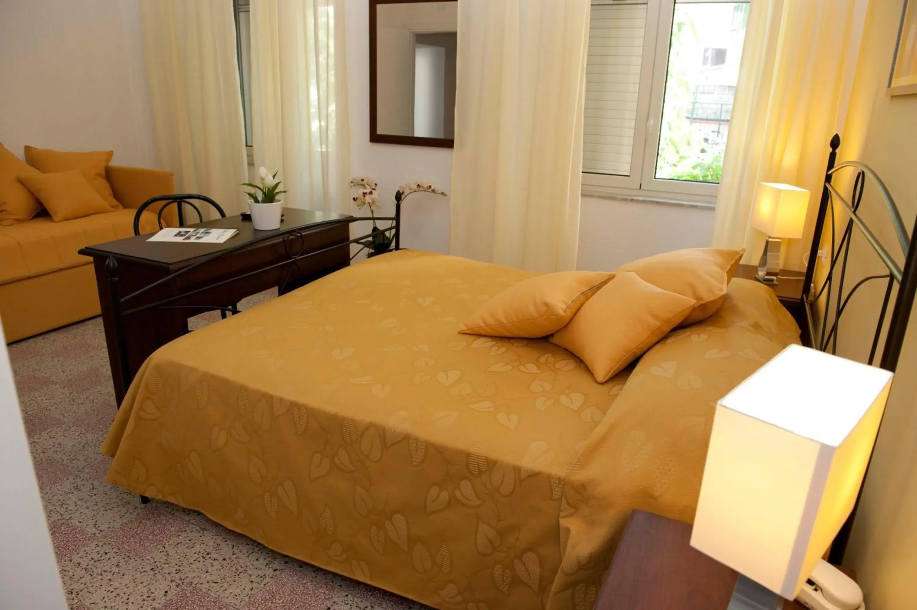 Triple Room in Hotel Venere Triple Room in Hotel Venere