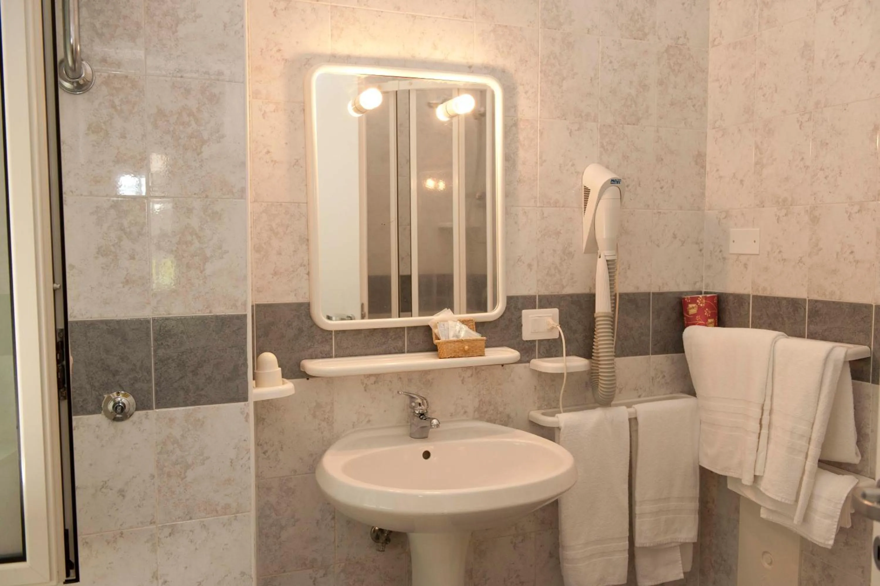 Bathroom in Hotel Venere