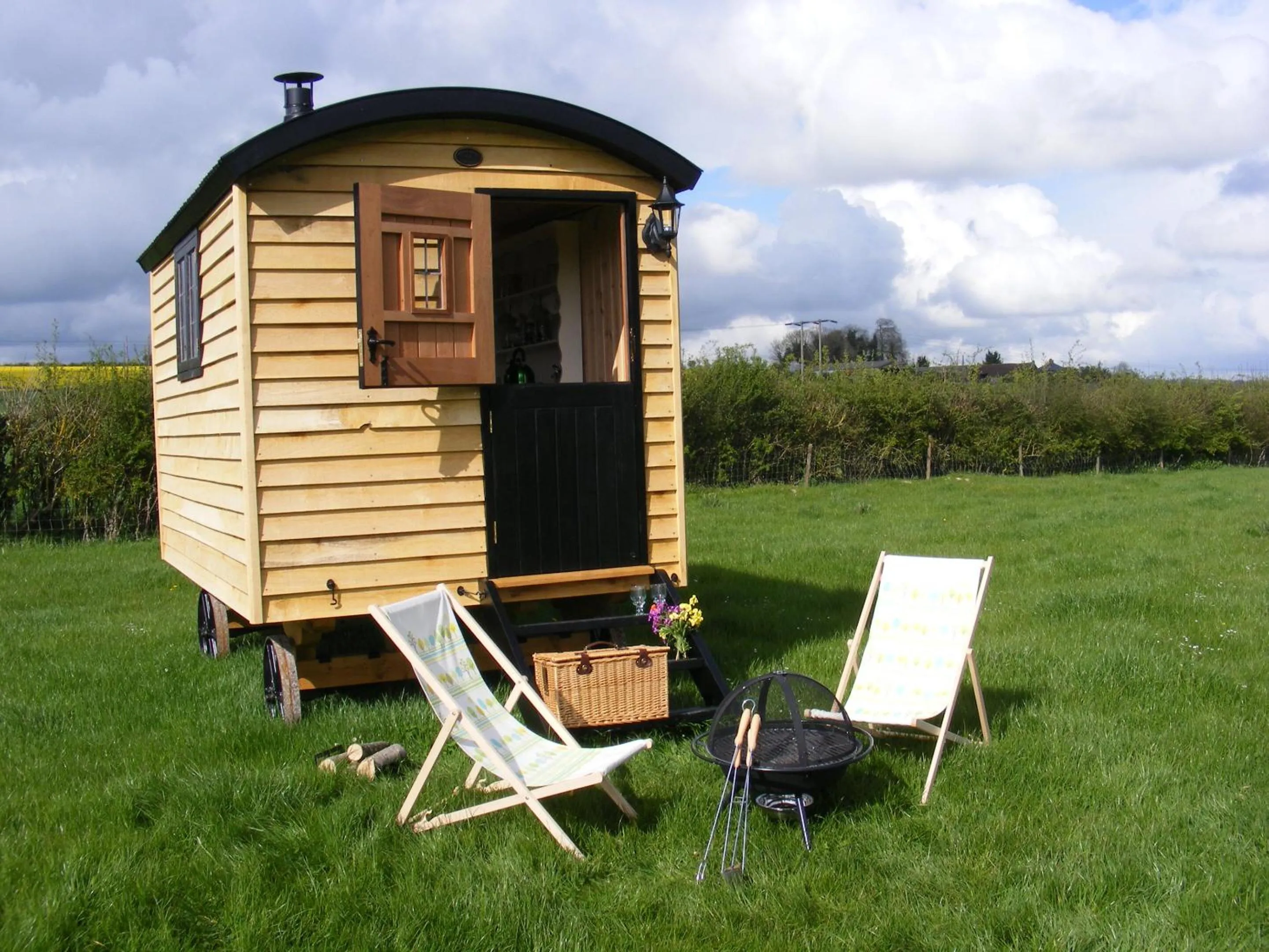 Property building in Marshwood Farm B&B and Shepherds Hut