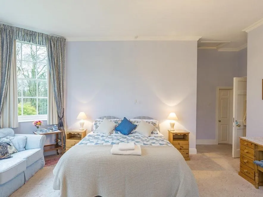Bedroom, Bed in Marshwood Farm B&B and Shepherds Hut