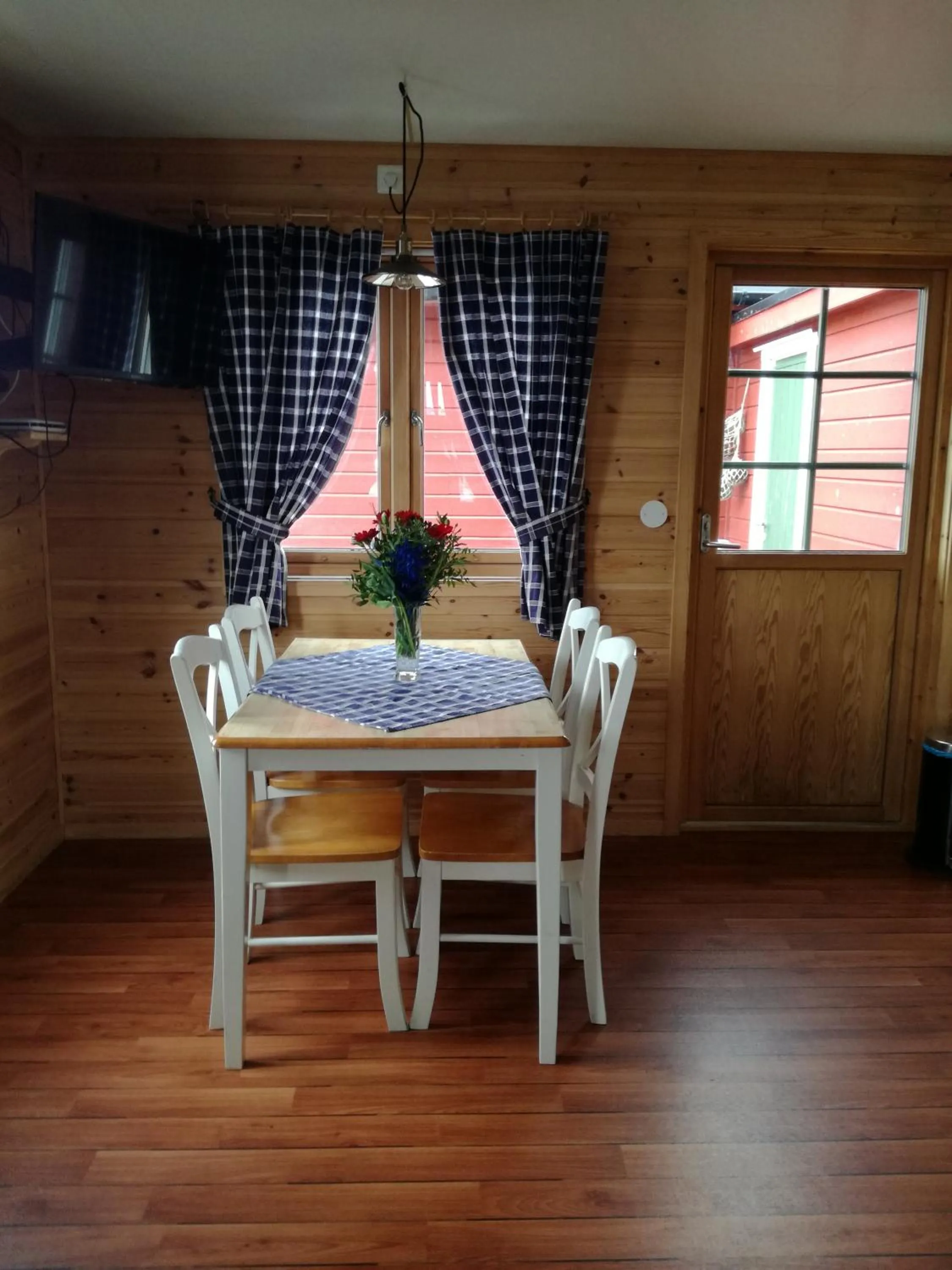 Kitchen or kitchenette in Adventure Camp Mehamn