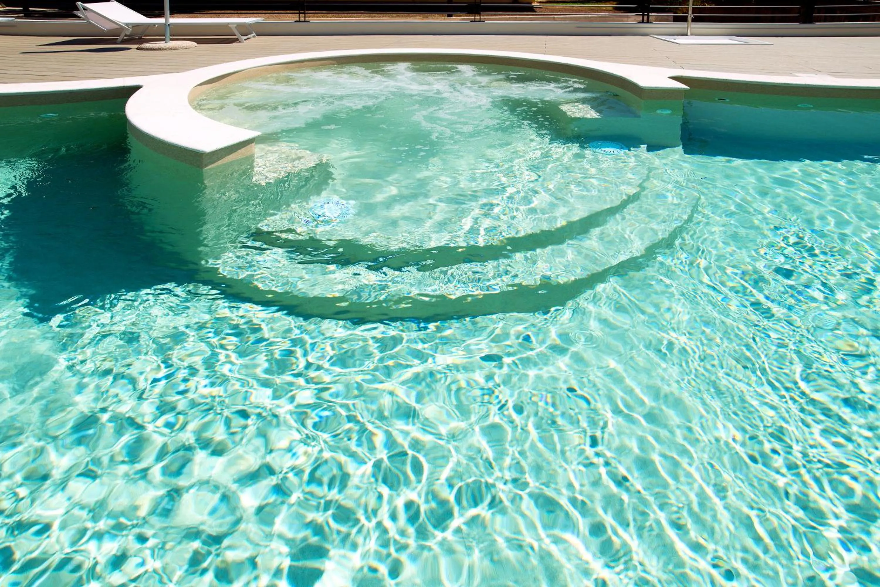 Swimming pool in Hotel Ristorante Dante