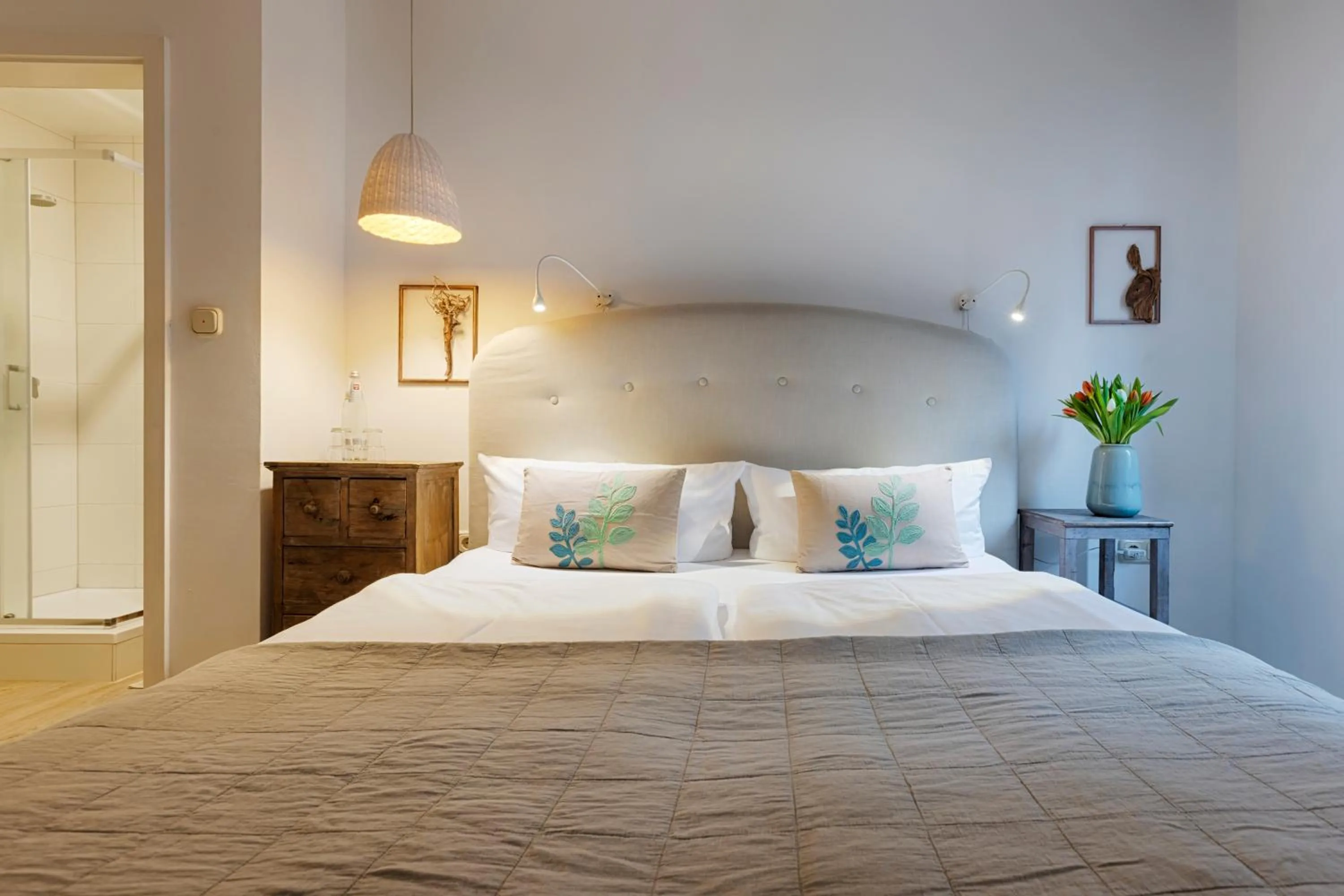 Bed in Weinhotel Oechsle & Brix