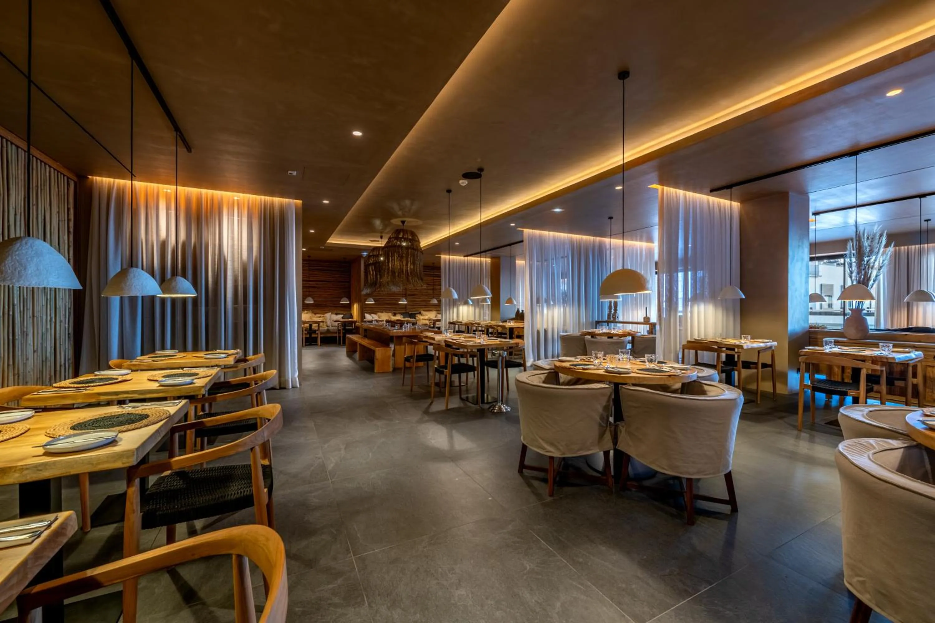 Restaurant/places to eat in Belmar Spa & Beach Resort