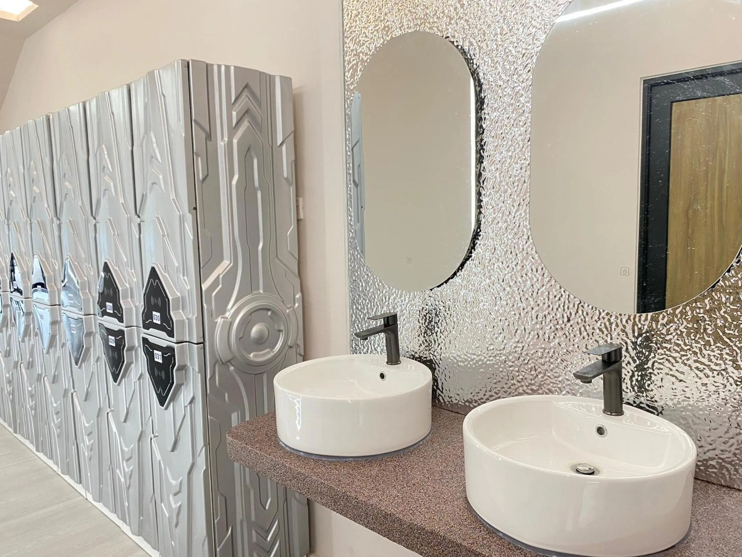 Havona Hotel - Taman Tropika Kulai - Self Check In