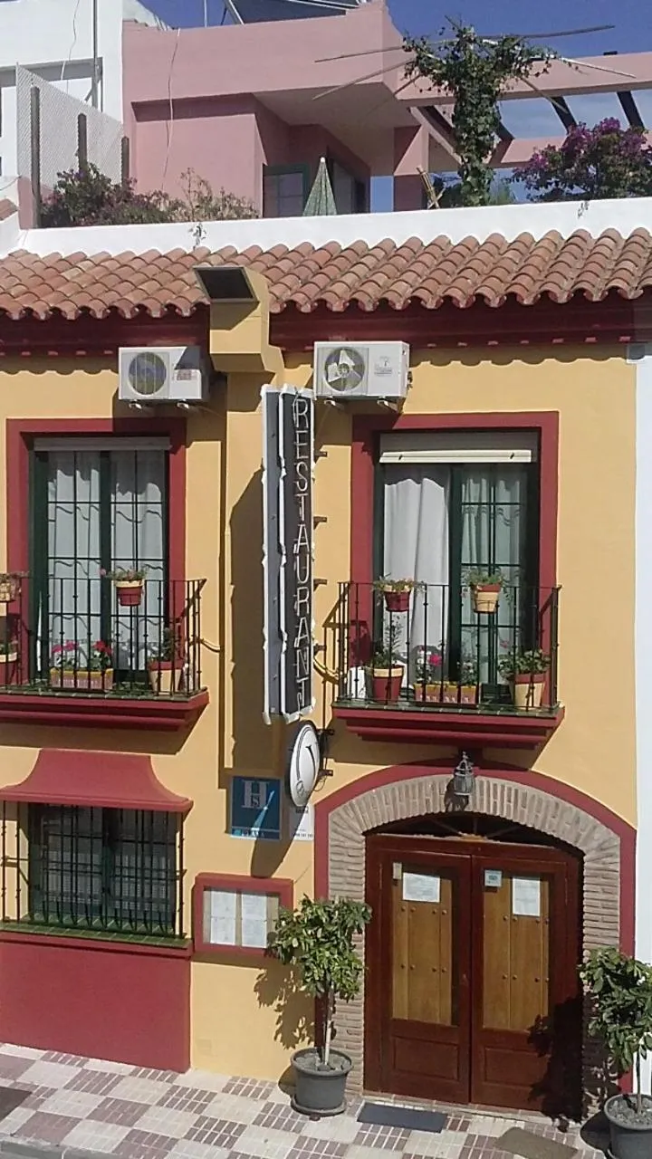 Facade/entrance in Hospederia V Centenario
