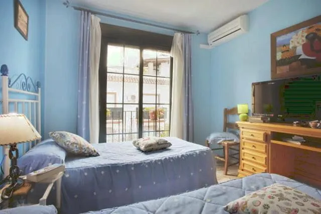 Photo of the whole room in Hospederia V Centenario