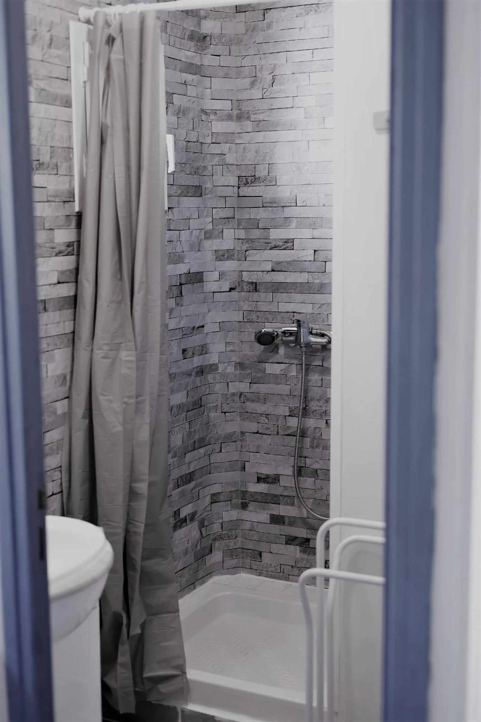 Shower in Domaine de bois joli