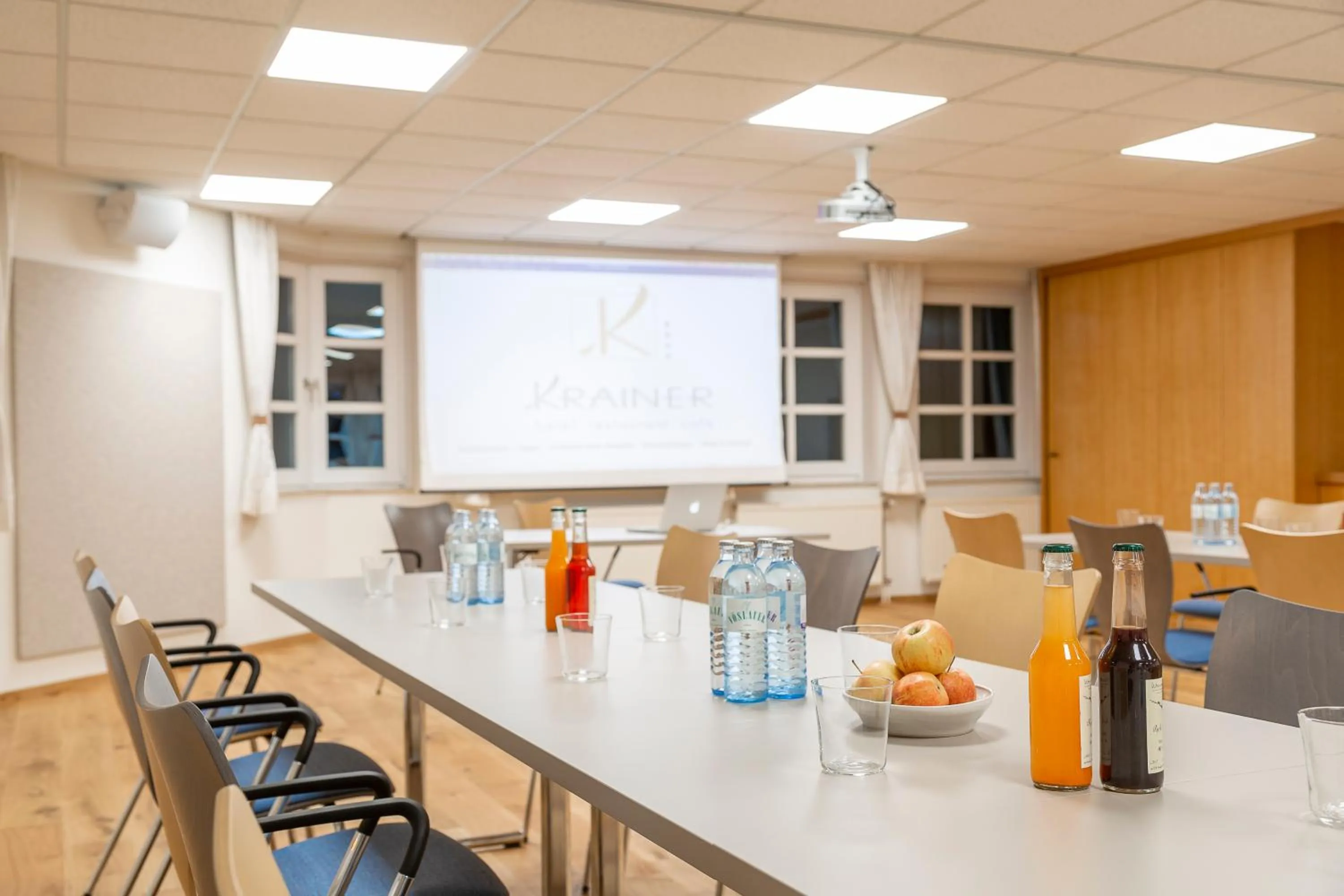 Business facilities in Hotel-Restaurant-Café Krainer