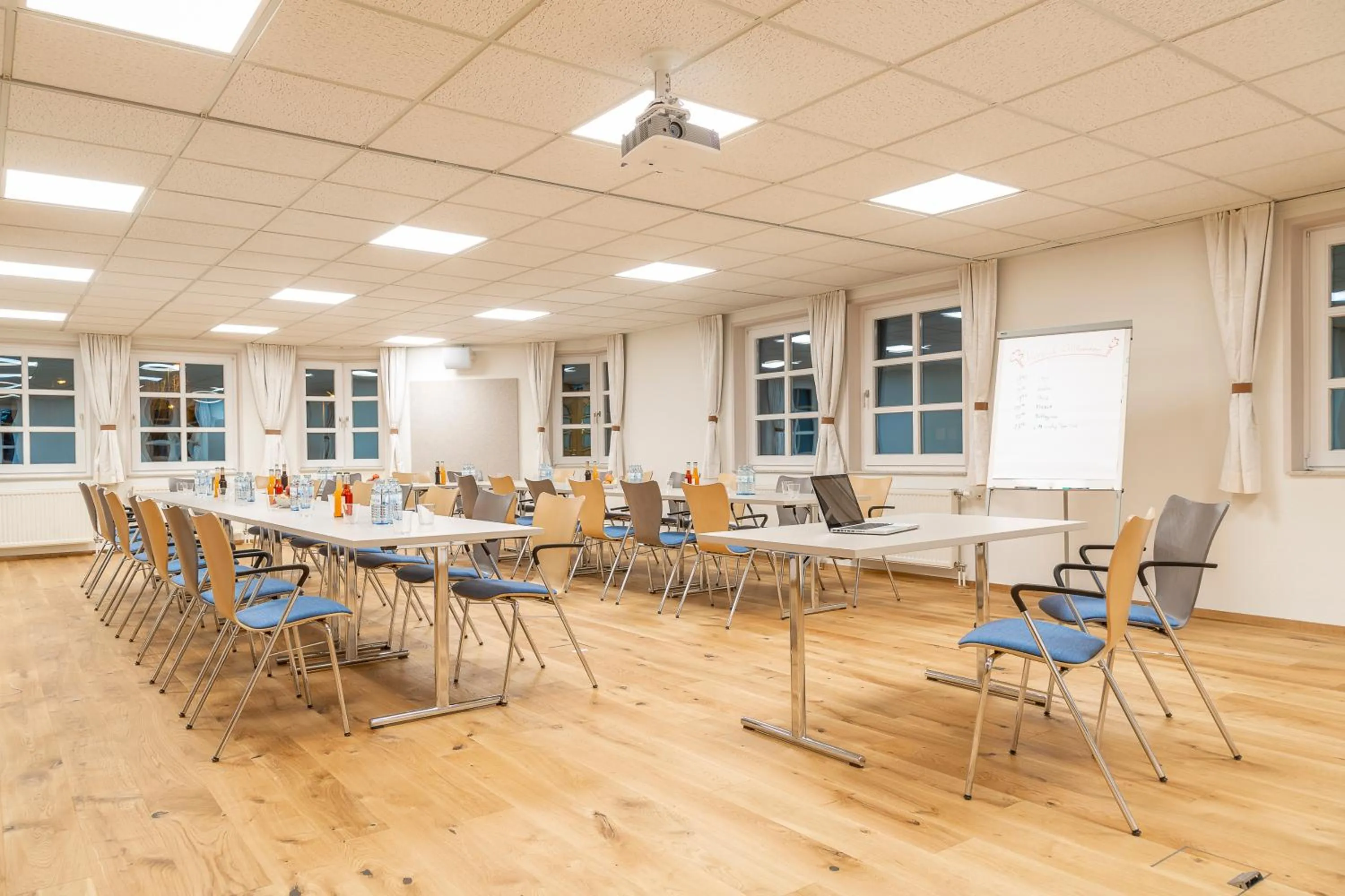 Business facilities in Hotel-Restaurant-Café Krainer