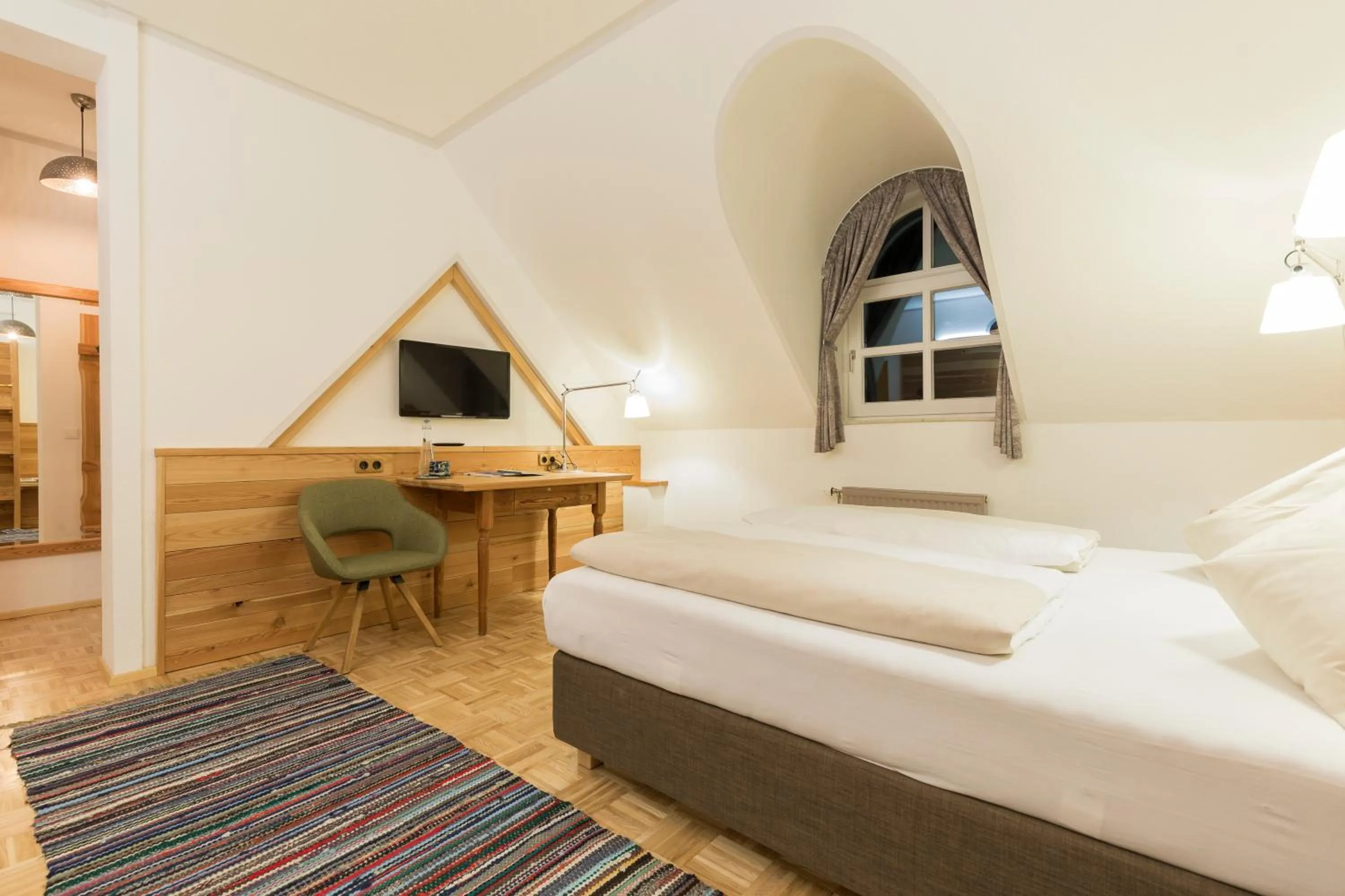 Bedroom, Bed in Hotel-Restaurant-Café Krainer