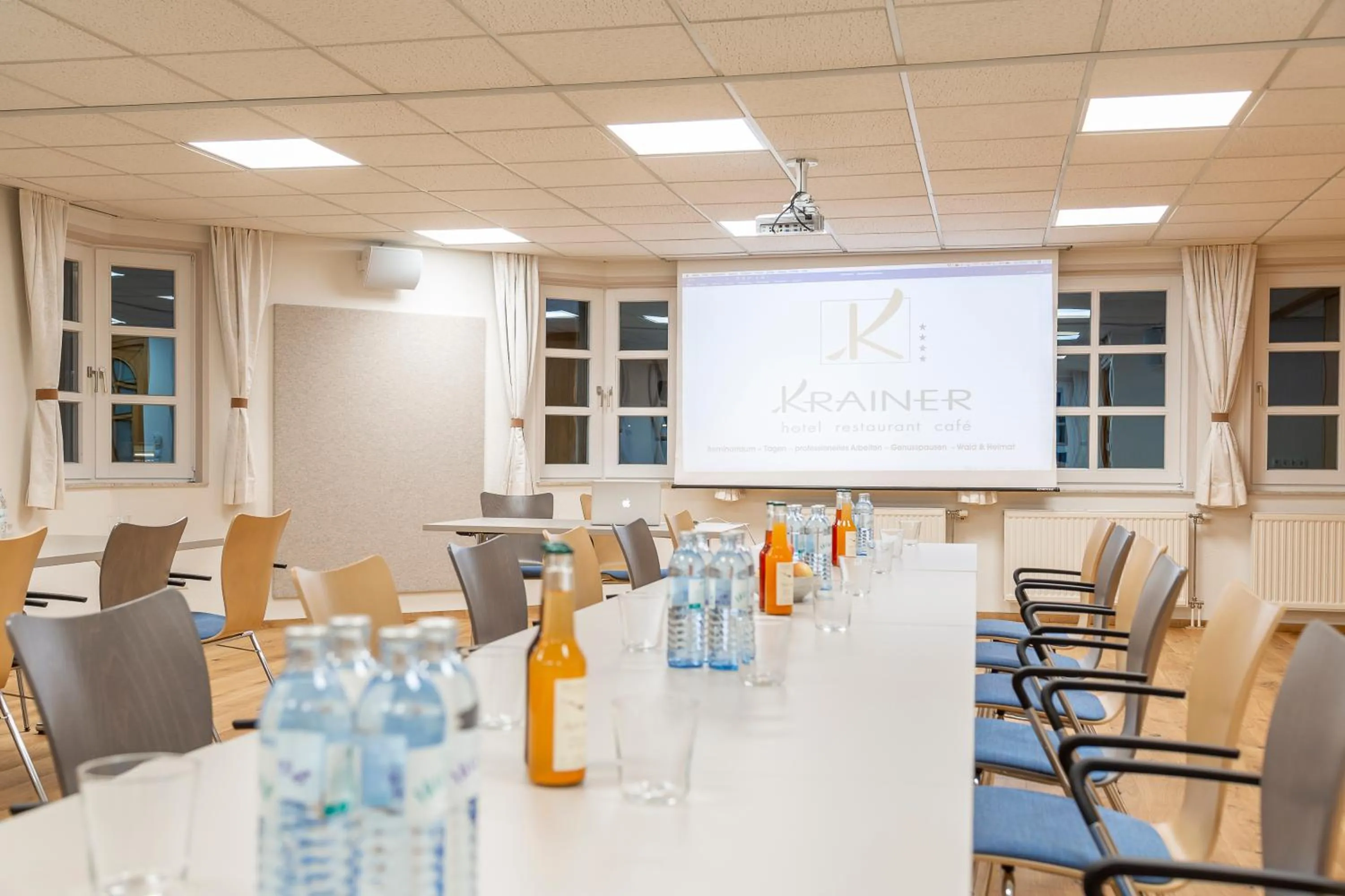 Business facilities in Hotel-Restaurant-Café Krainer