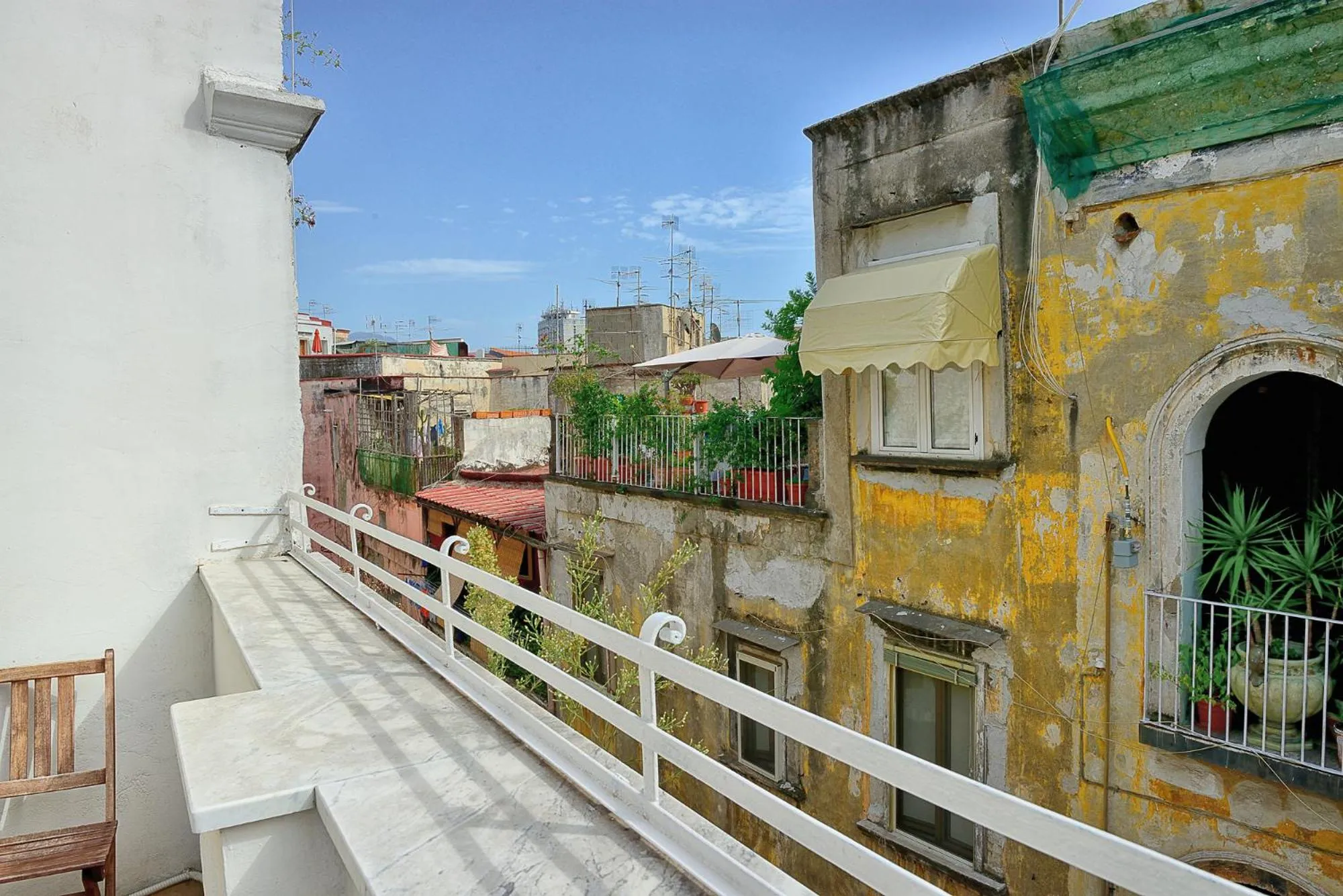 Neighbourhood in Spaccanapoli Comfort Suites