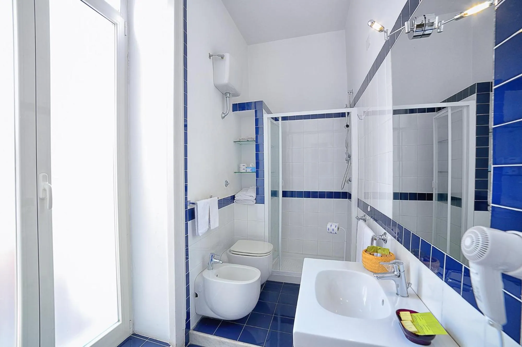 Bathroom in Spaccanapoli Comfort Suites