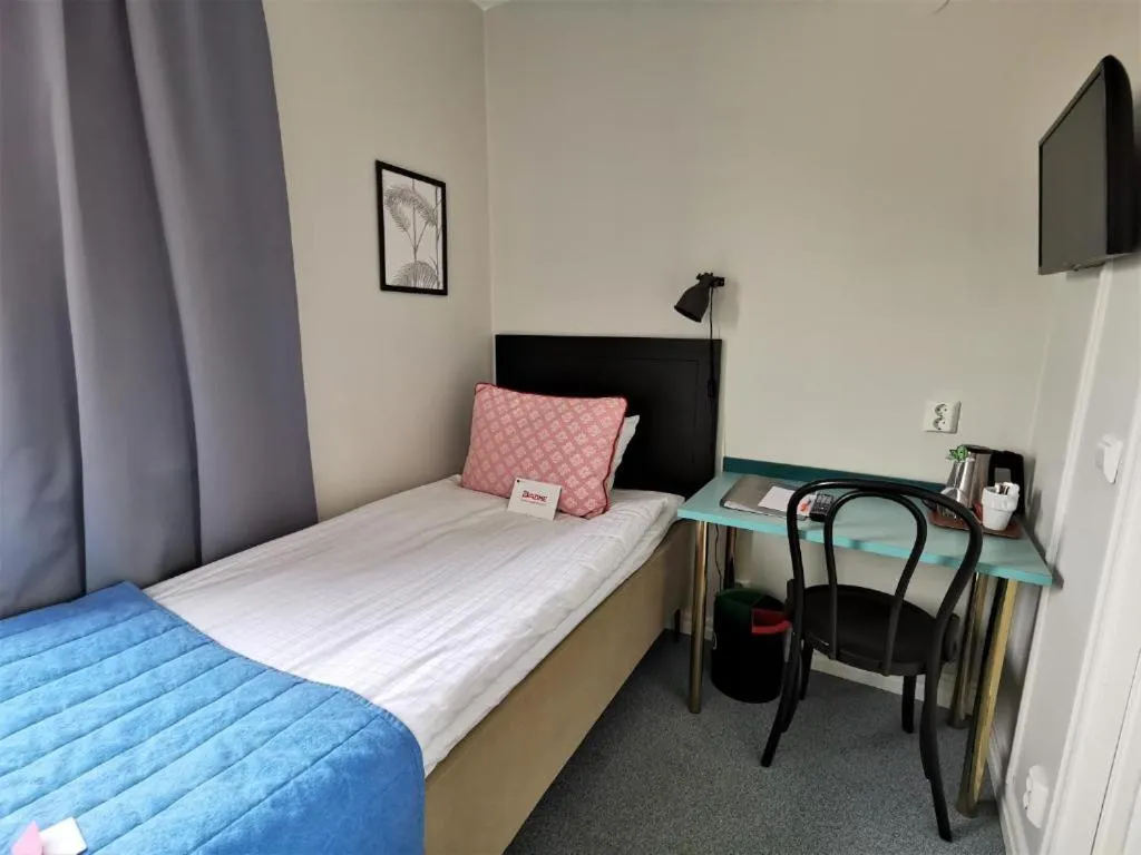 Bed in 2Home Hotel Gävle