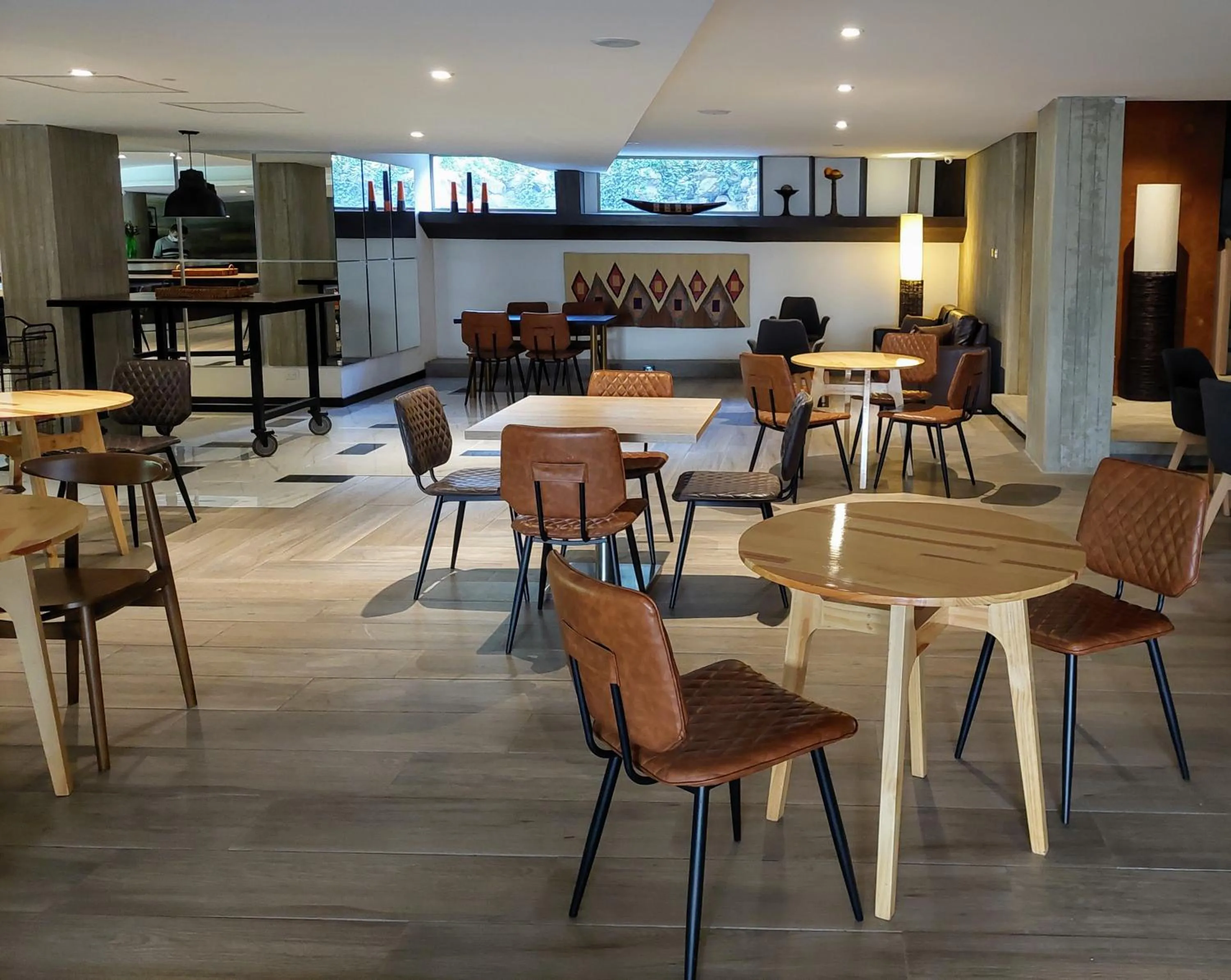 Restaurant/places to eat in Viaggio Urbano Business