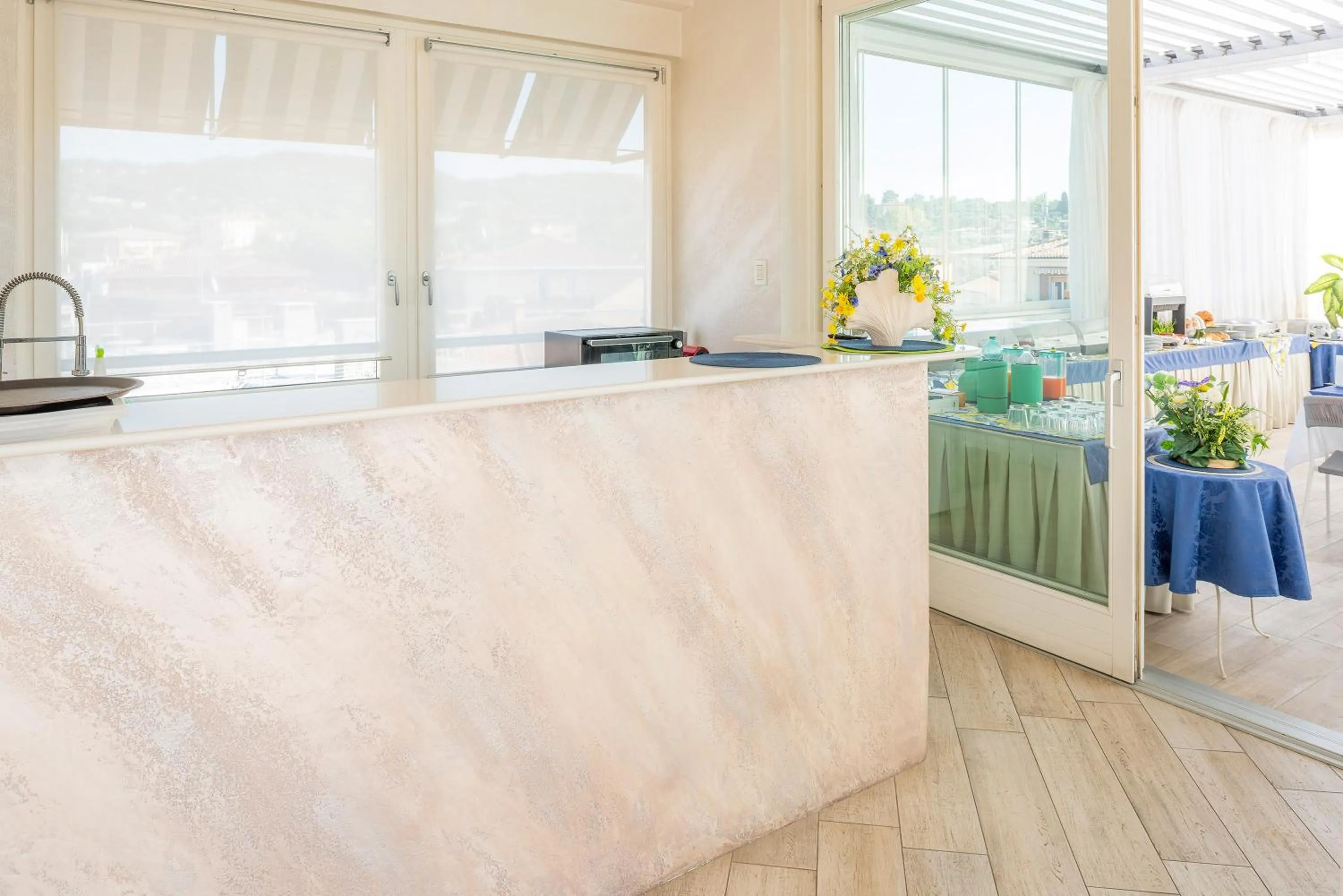 Buffet breakfast in Blue Lake Residence - Bardolino