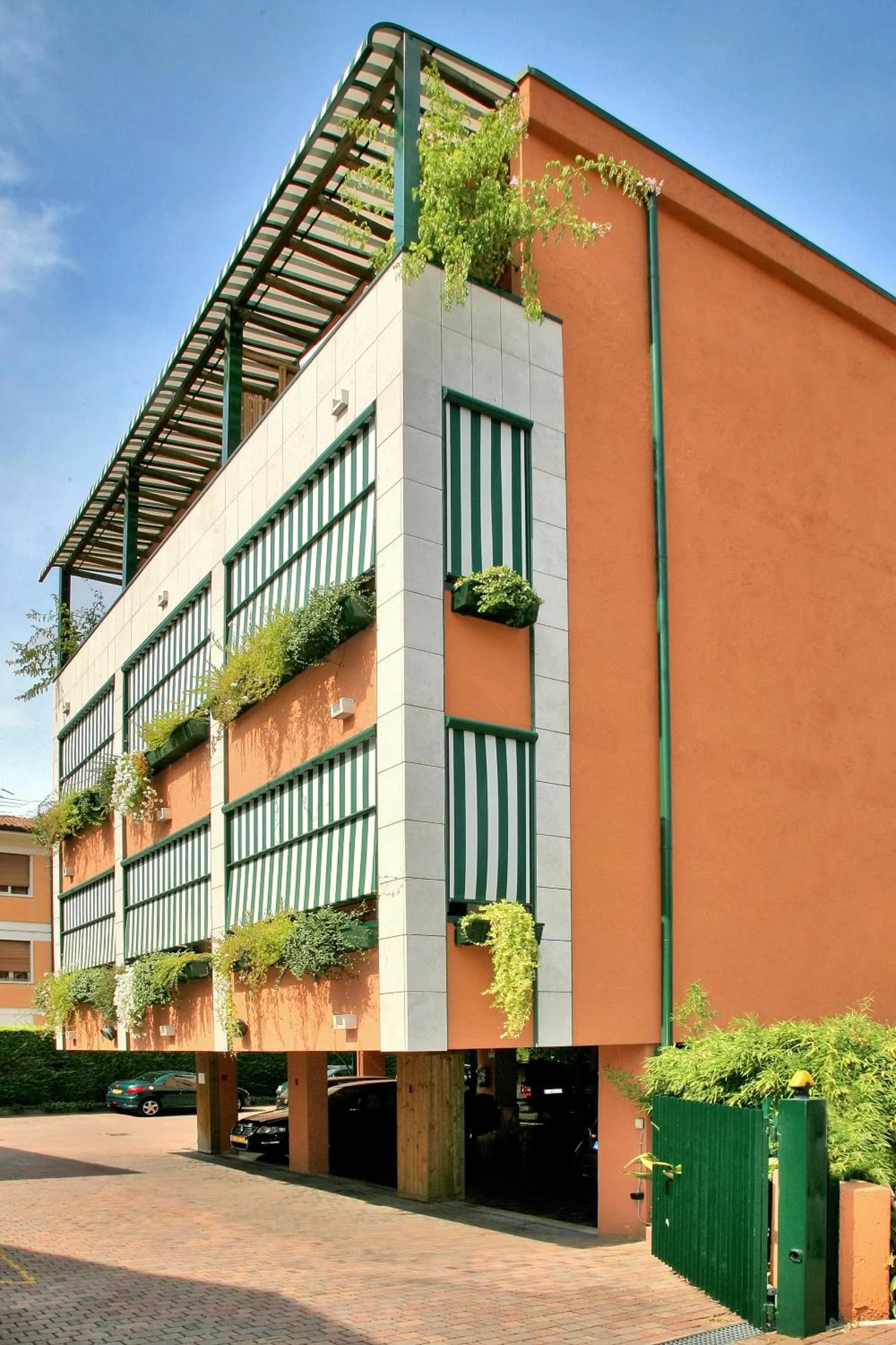 Facade/entrance in Blue Lake Residence - Bardolino