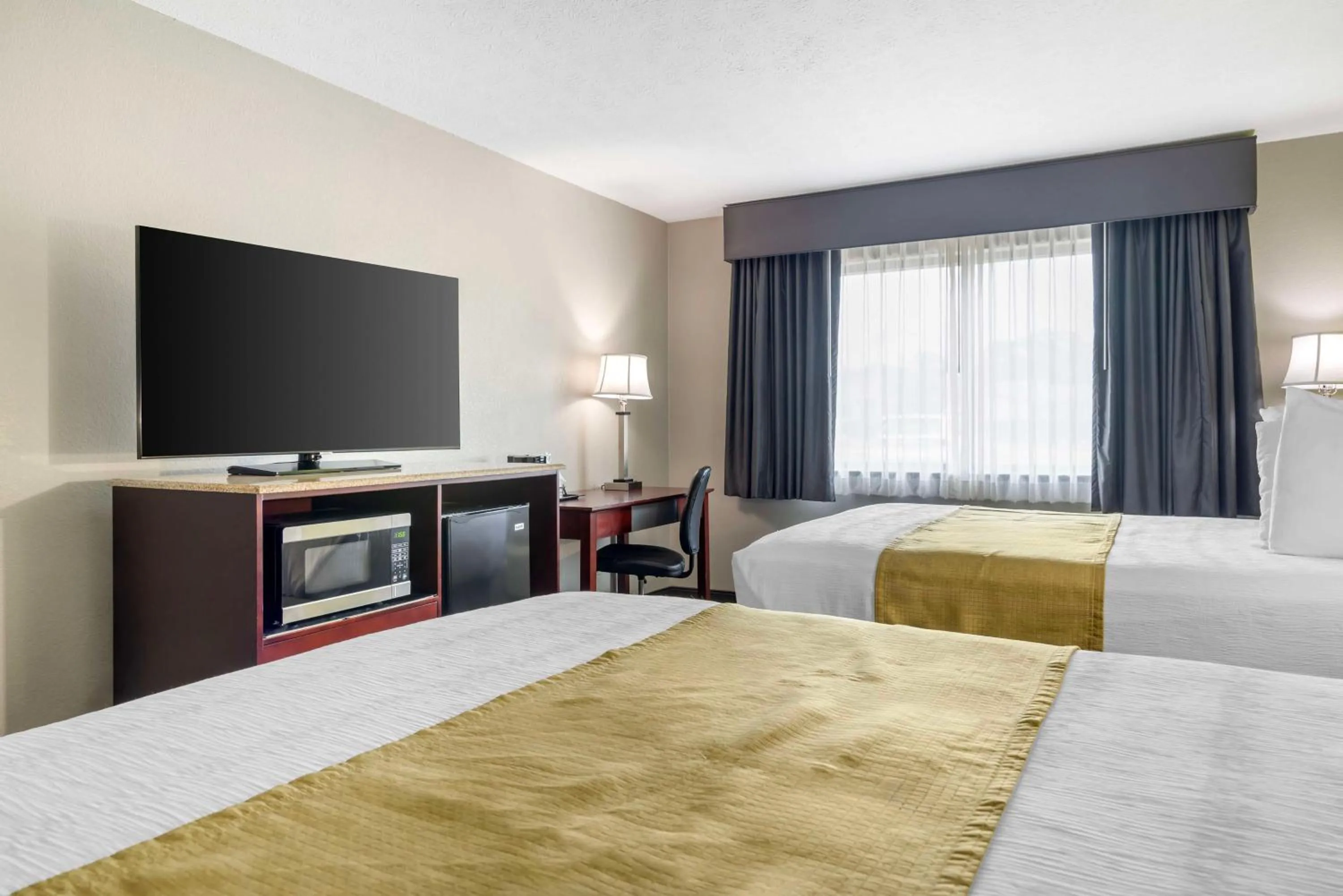 Bedroom, Bed in Best Western Auburn/Opelika Inn