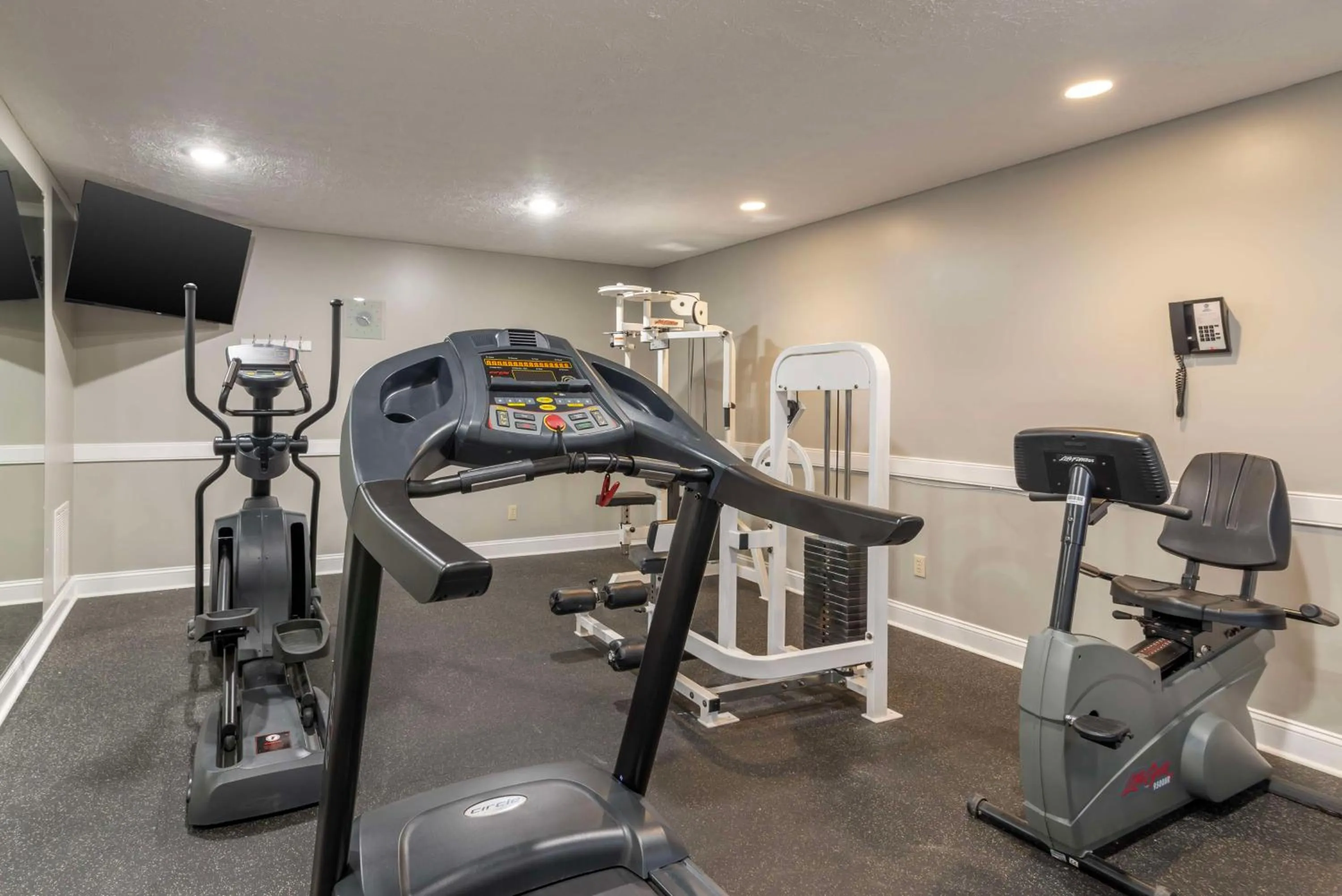 Fitness centre/facilities in Best Western Auburn/Opelika Inn