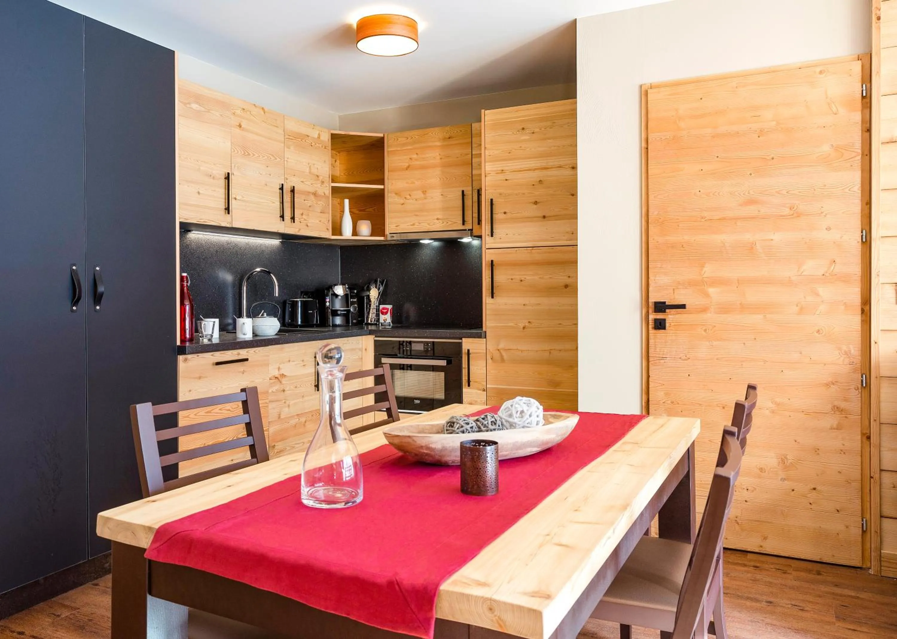 Kitchen or kitchenette in Résidence Club MMV L'Altaviva