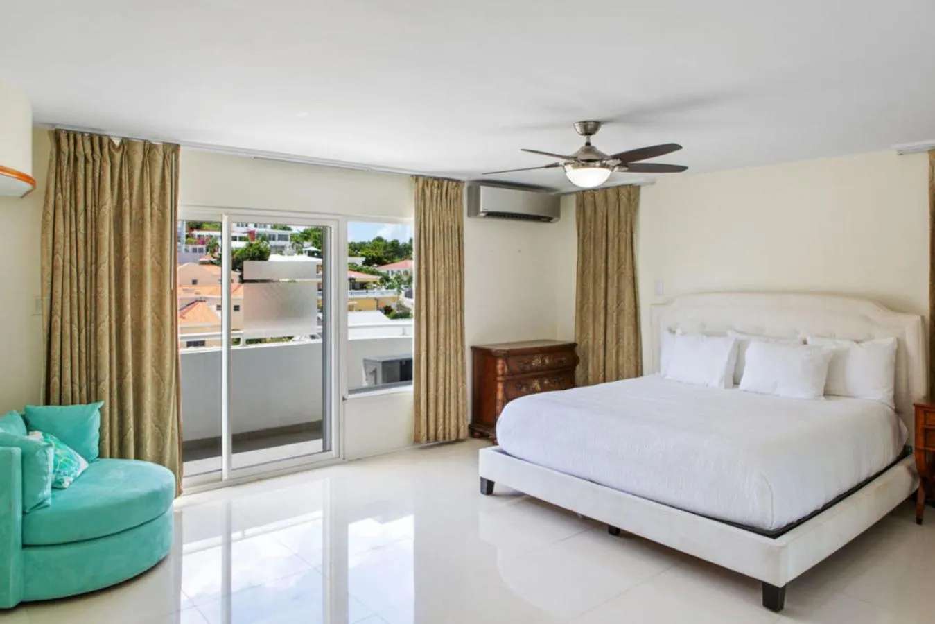 Bed in The Atrium Beach Resort and Spa Sint Maarten, Ascend Hotel Collection