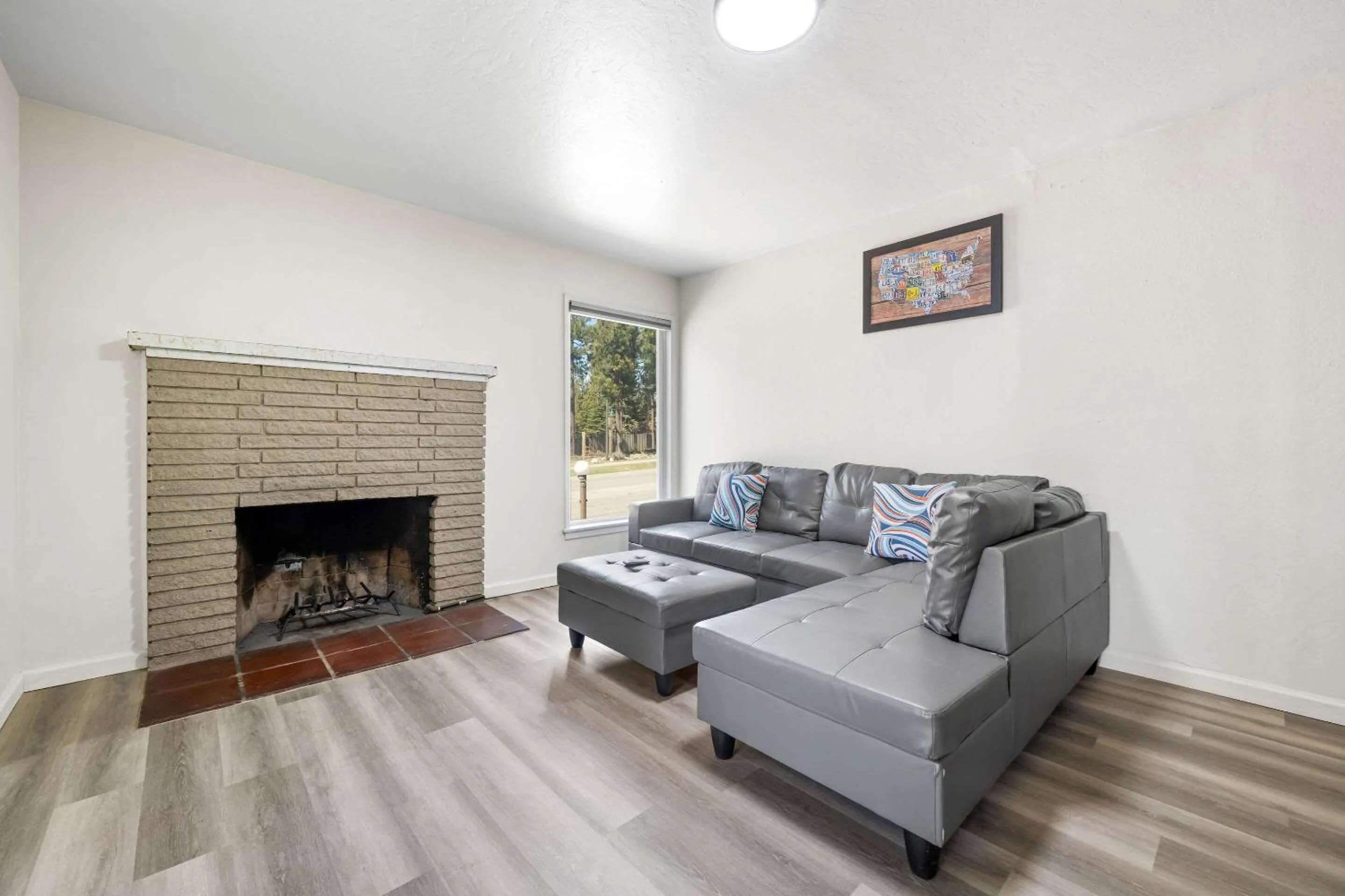 Living room in Econo Lodge Inn & Suites Heavenly Village Area