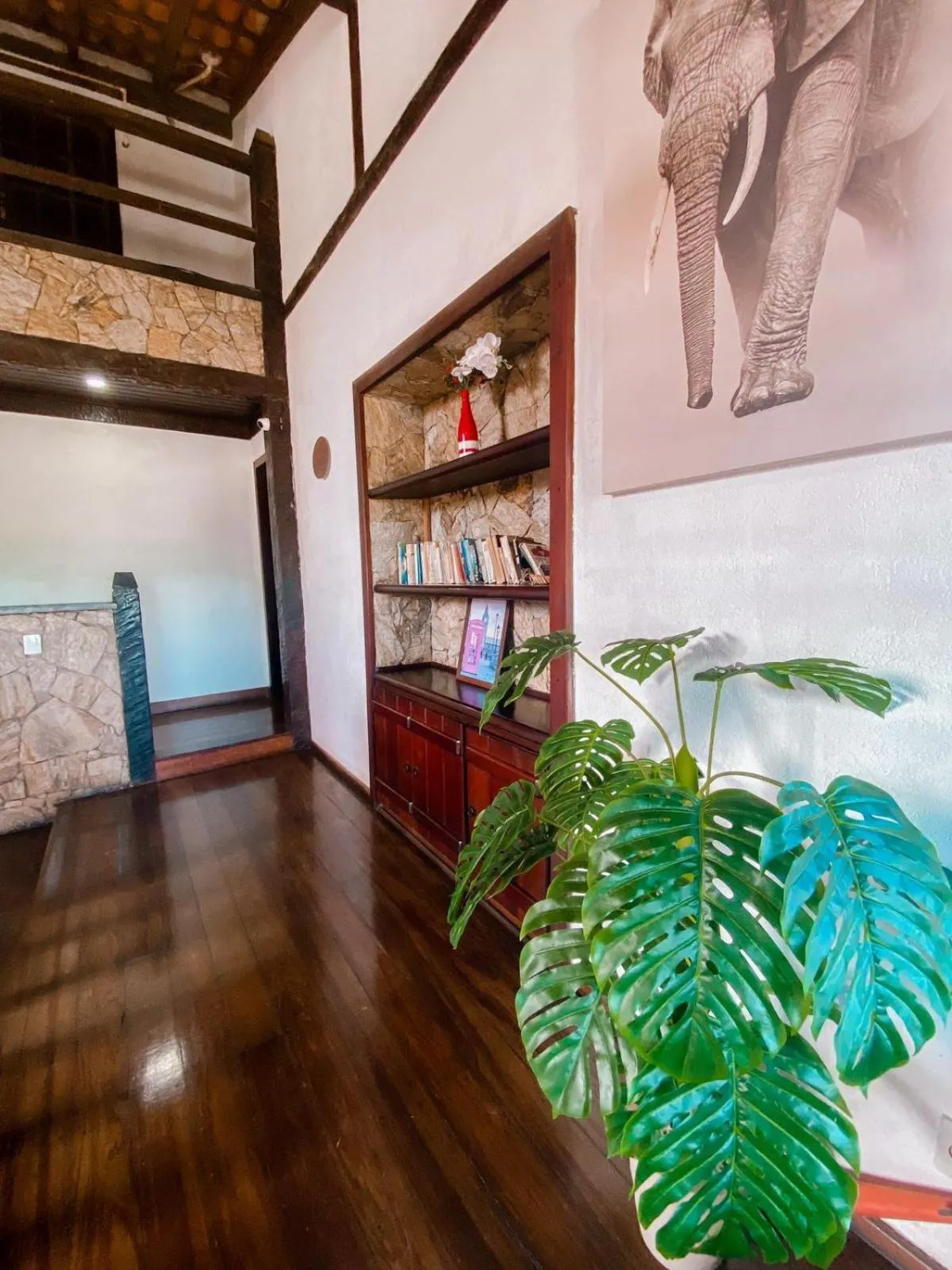 Library in Pousada Solar de Búzios