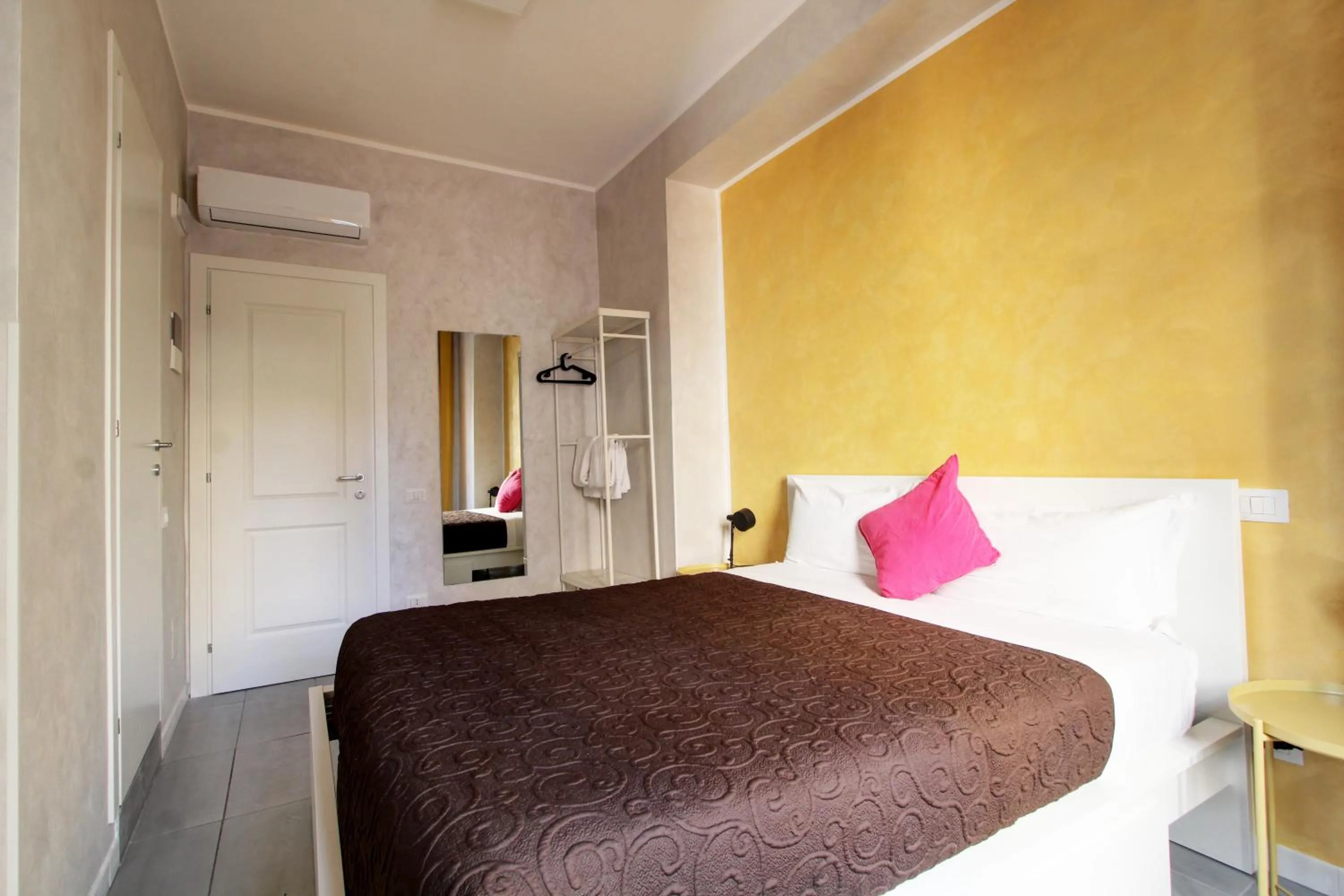 Bed in Vatican Central Suites