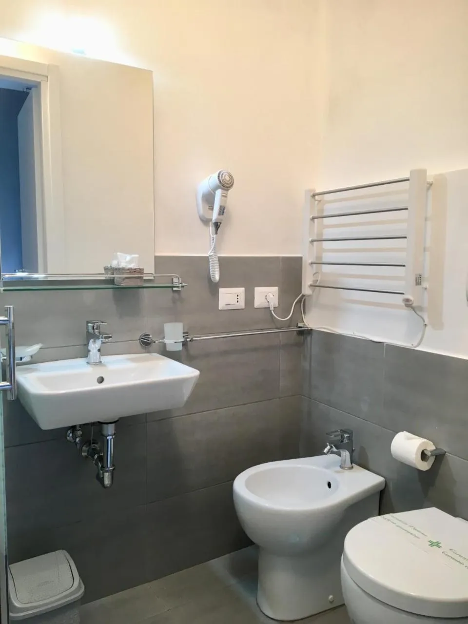 Bathroom in Vatican Central Suites