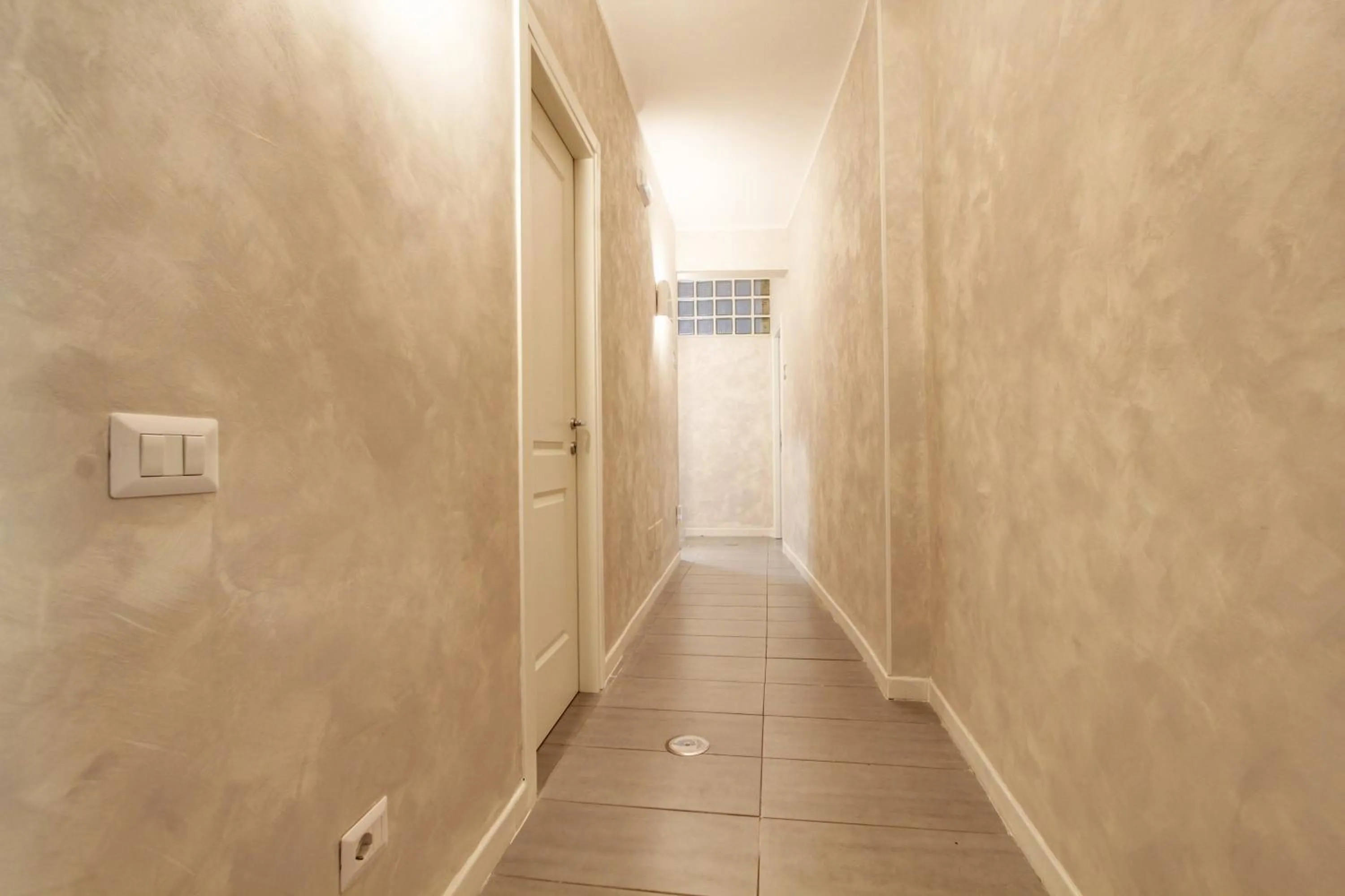 Vatican Central Suites