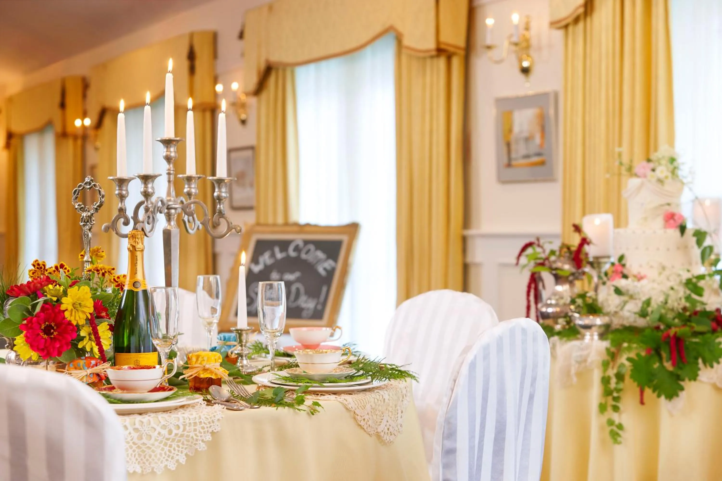 Bird's eye view in The Waring House