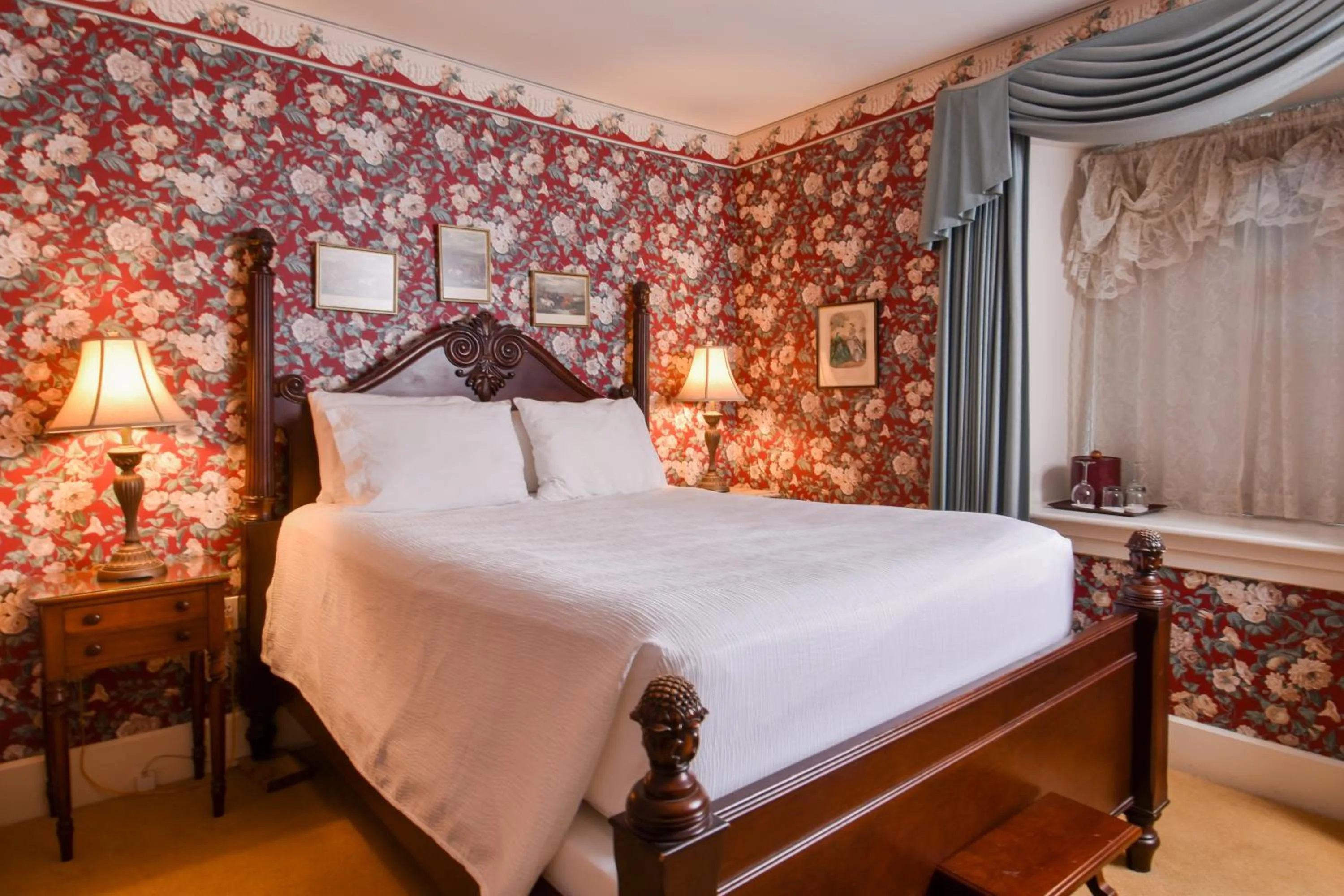 Bed in The Waring House