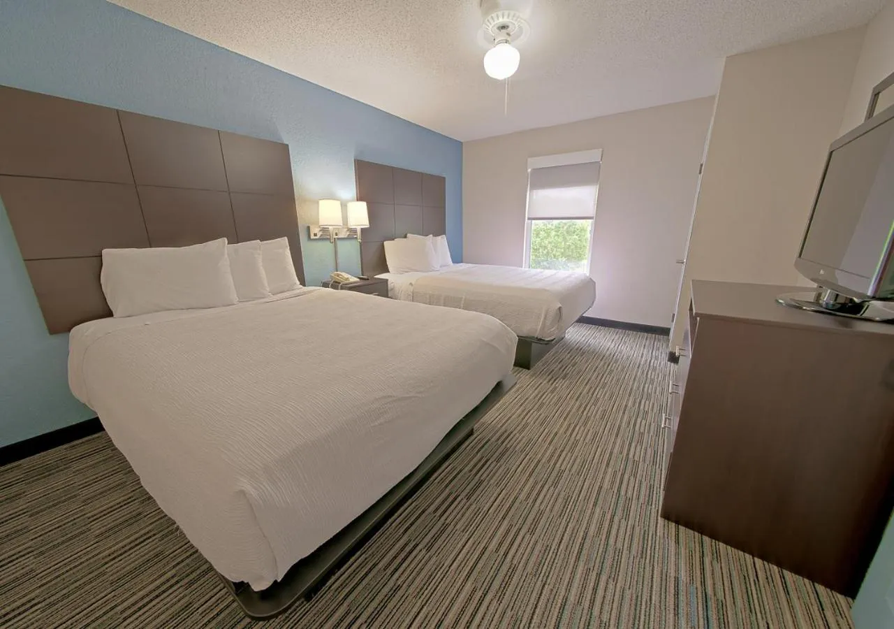 Bed in All Season Suites