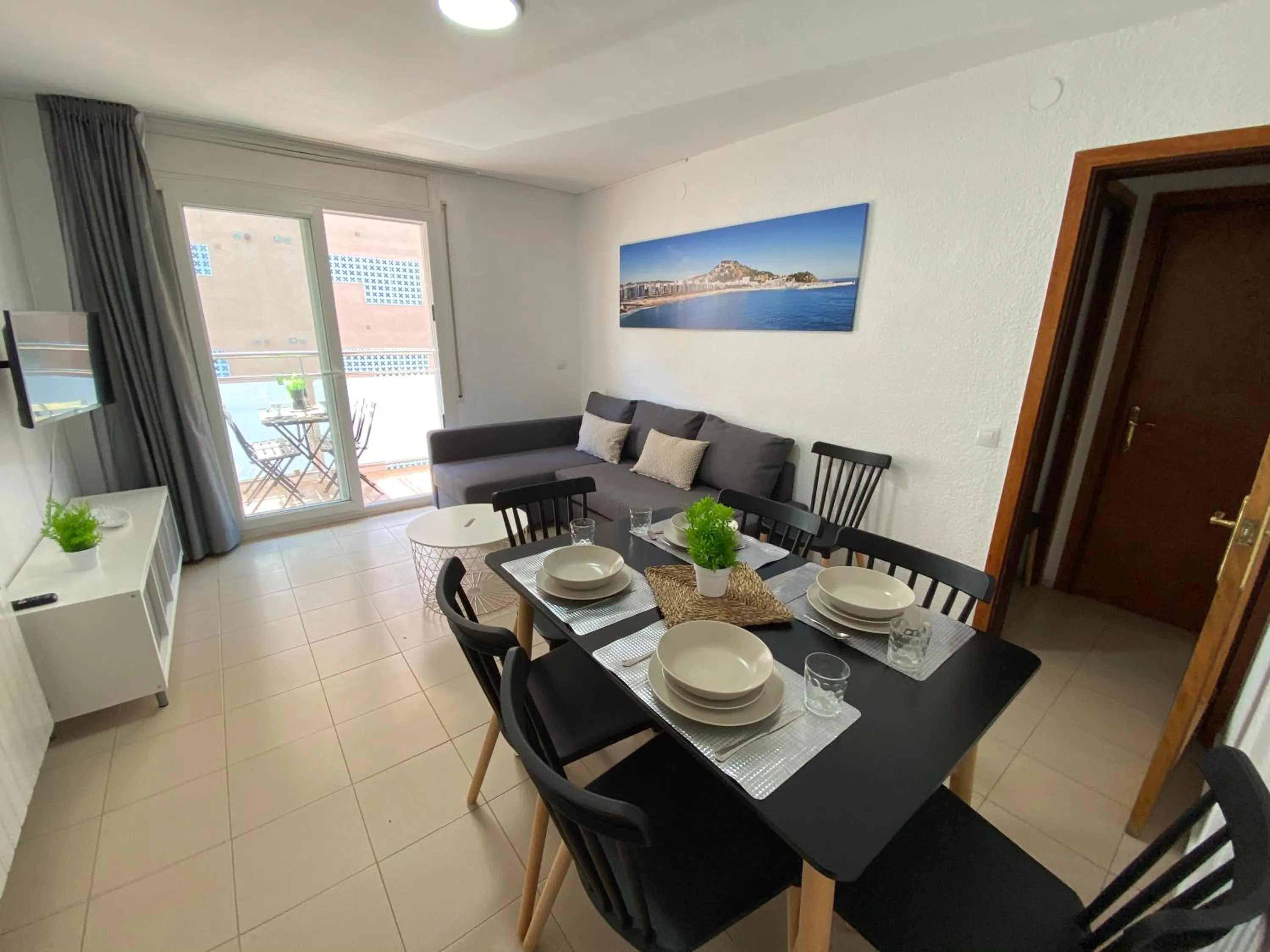 Dining area in Apartamentos AR Isern
