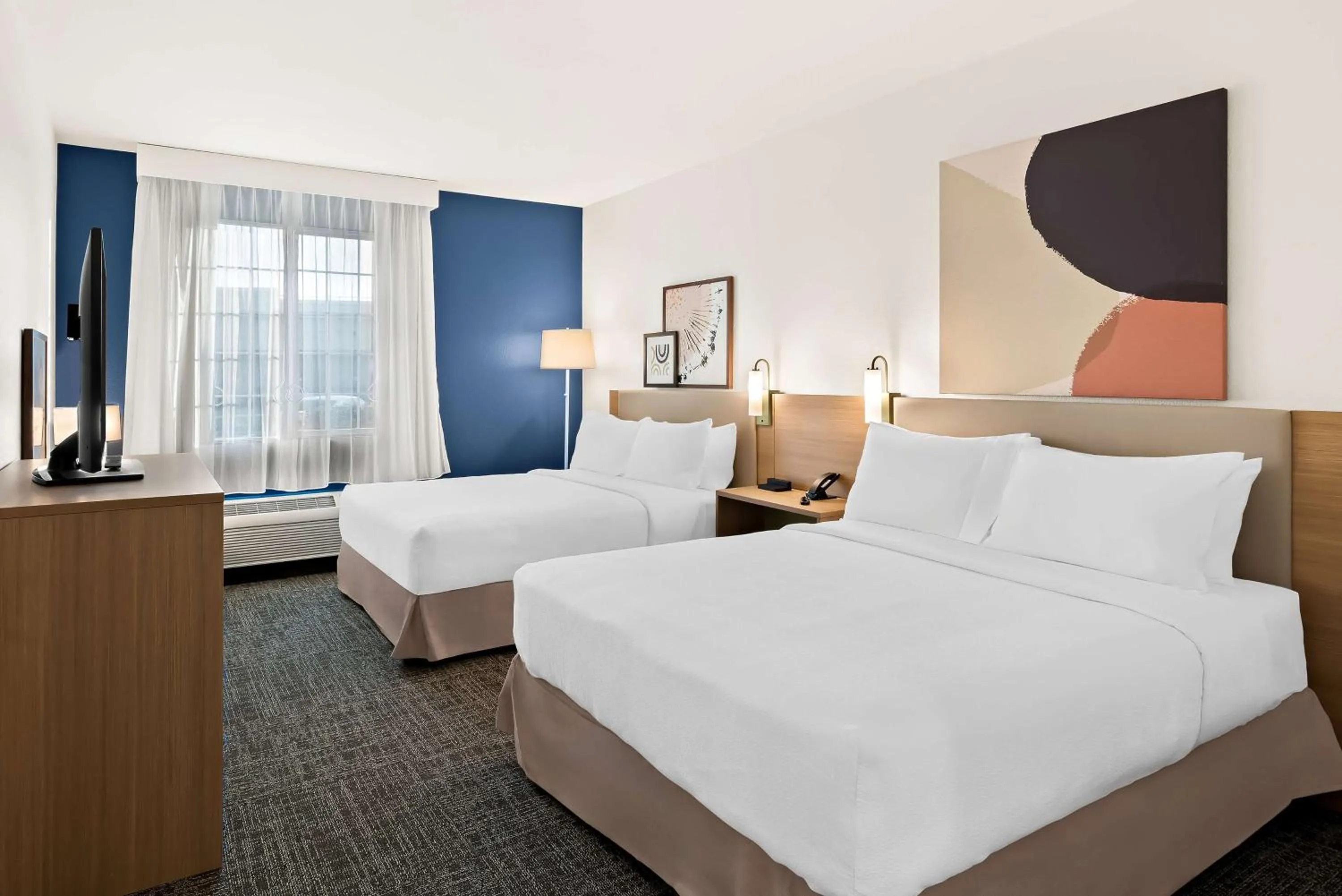 Bed in Spark by Hilton Newest Hotel in Williams CA