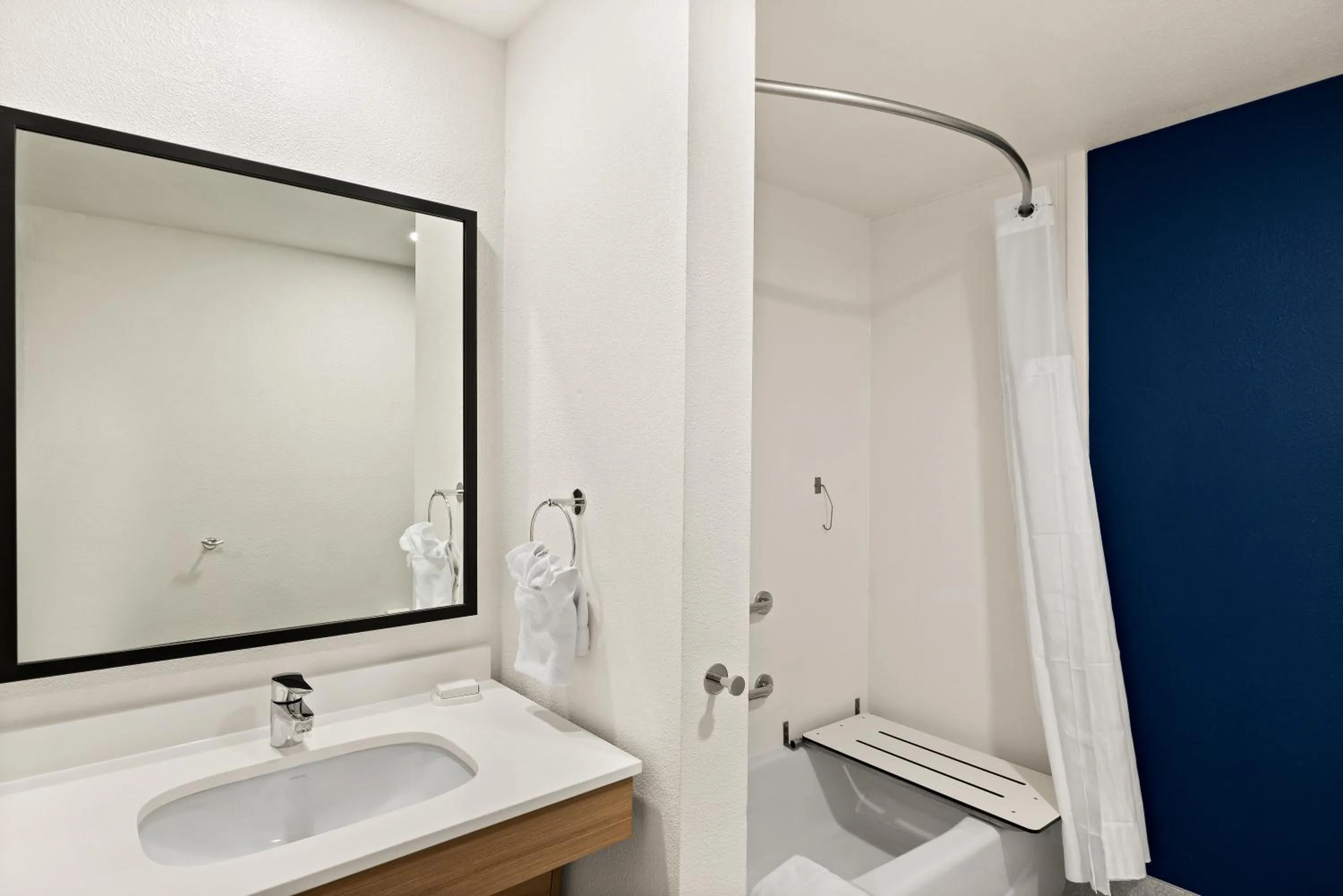 Spark by Hilton Newest Hotel in Williams CA