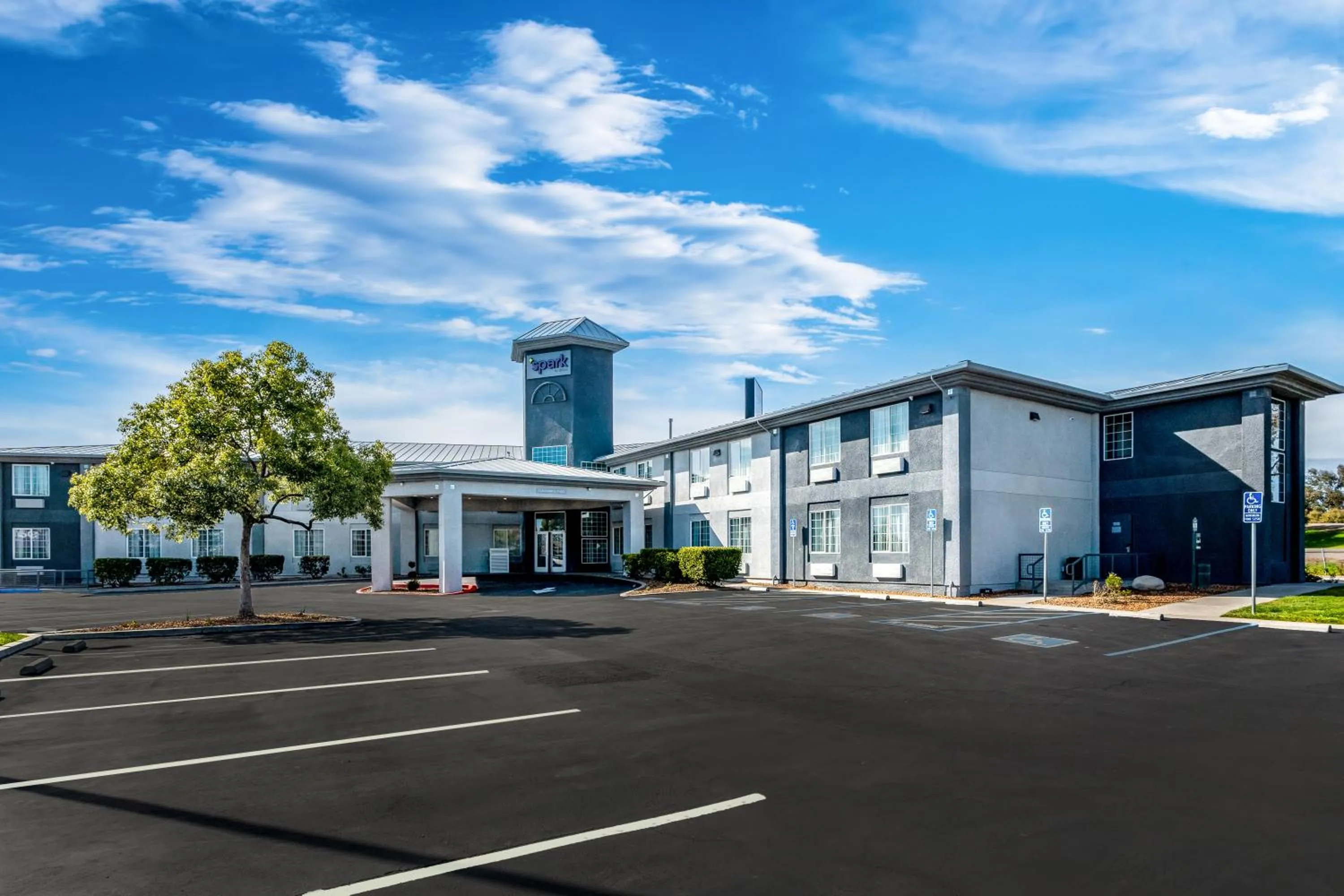 Spark by Hilton Newest Hotel in Williams CA