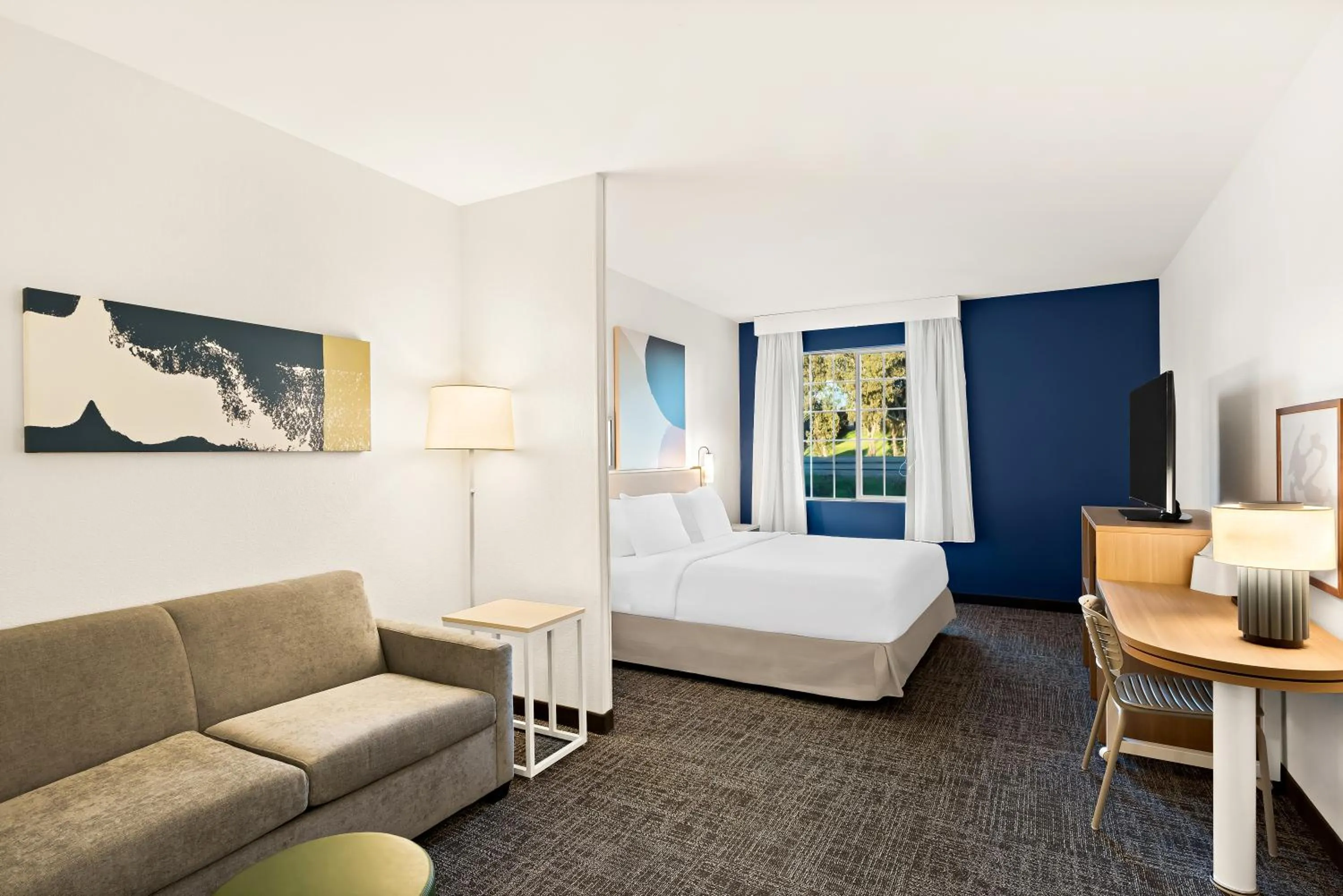 Bed in Spark by Hilton Newest Hotel in Williams CA