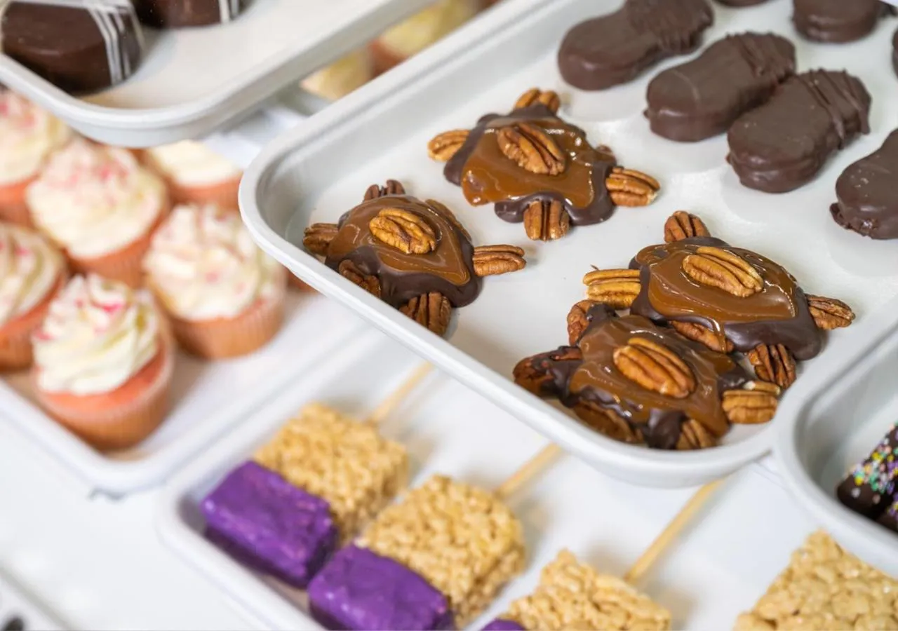 Restaurant/places to eat in Country Cascades Waterpark Resort