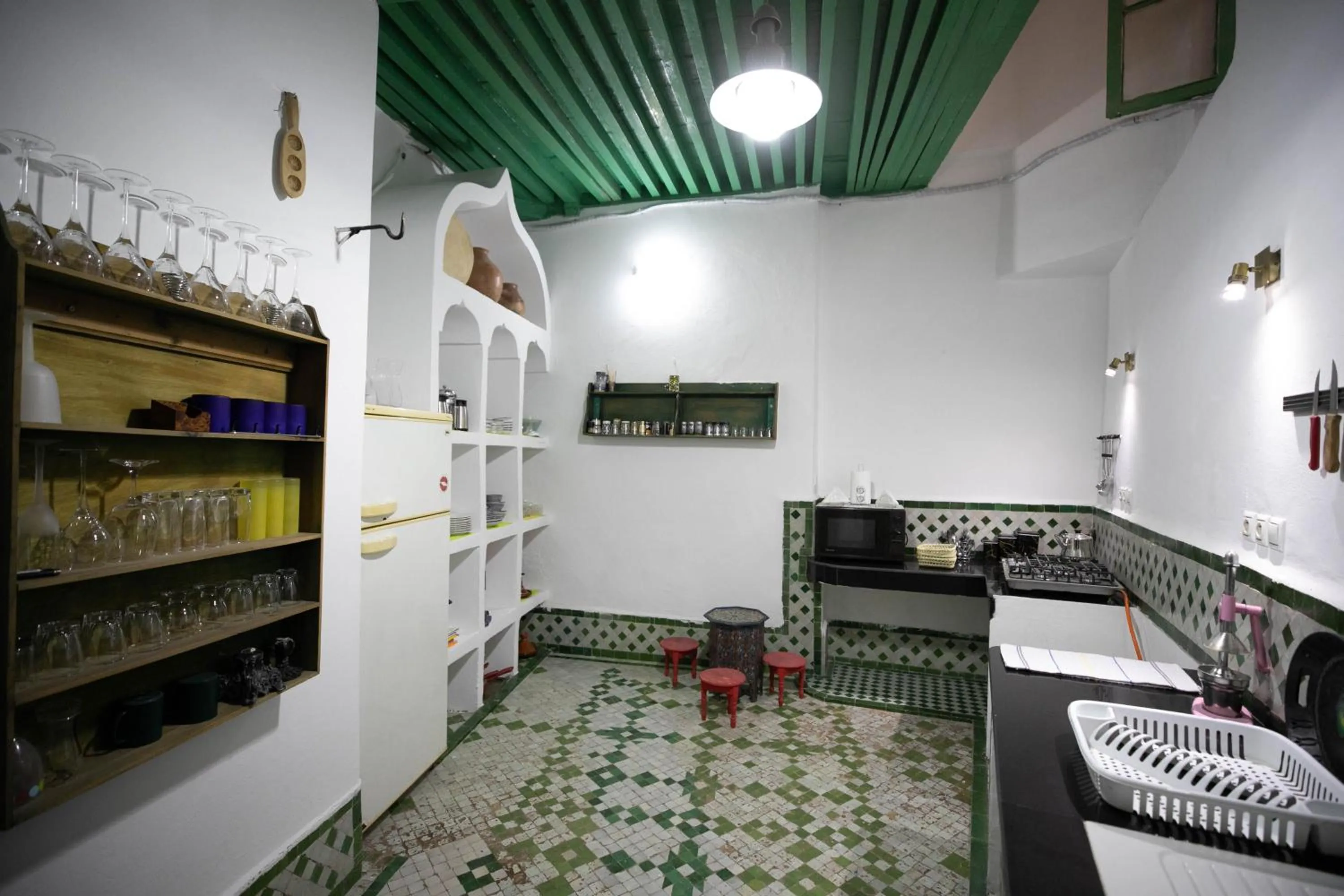 Kitchen or kitchenette in La Cheminée Bleue Fes