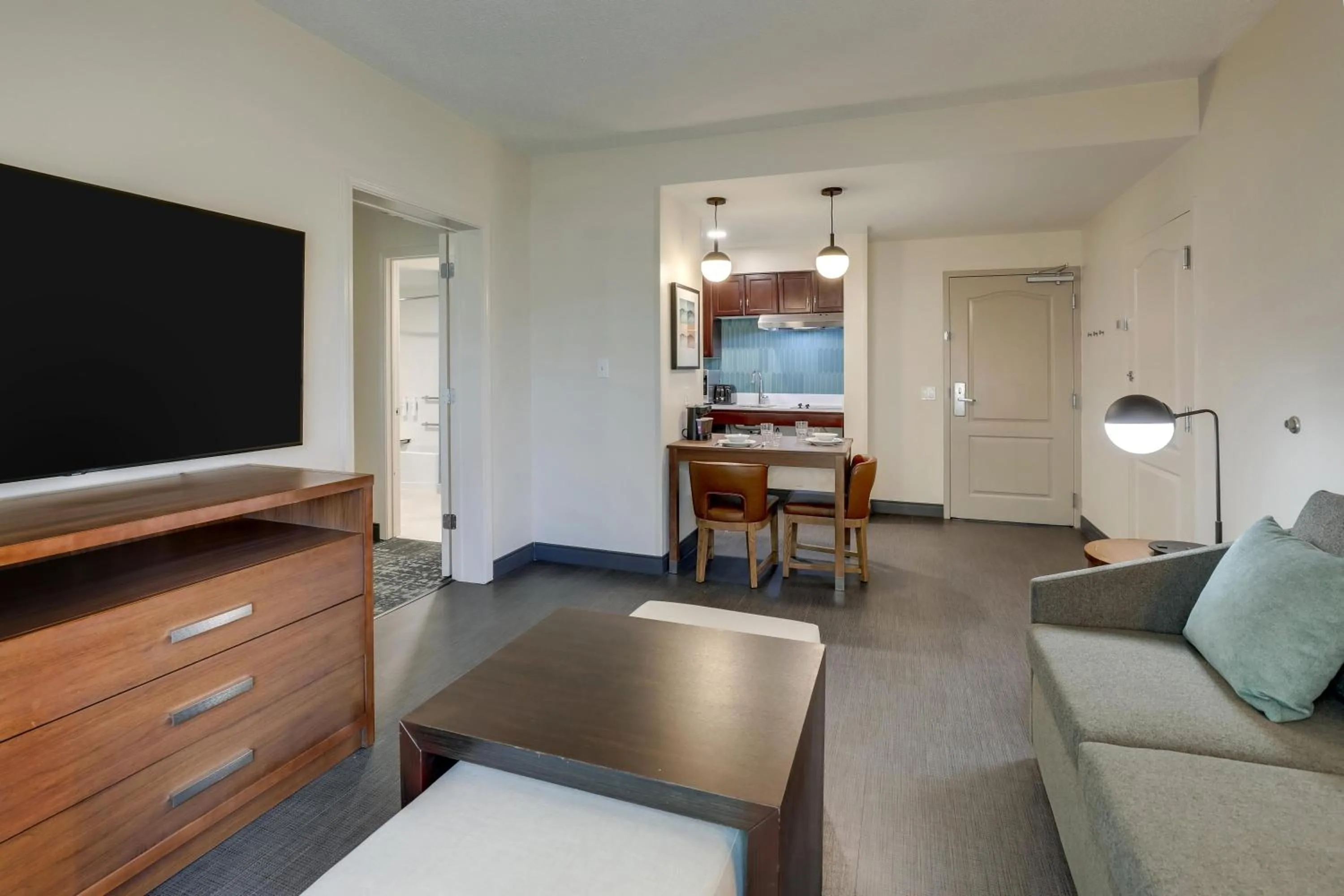 Living room in Homewood Suites by Hilton Charleston - Mount Pleasant