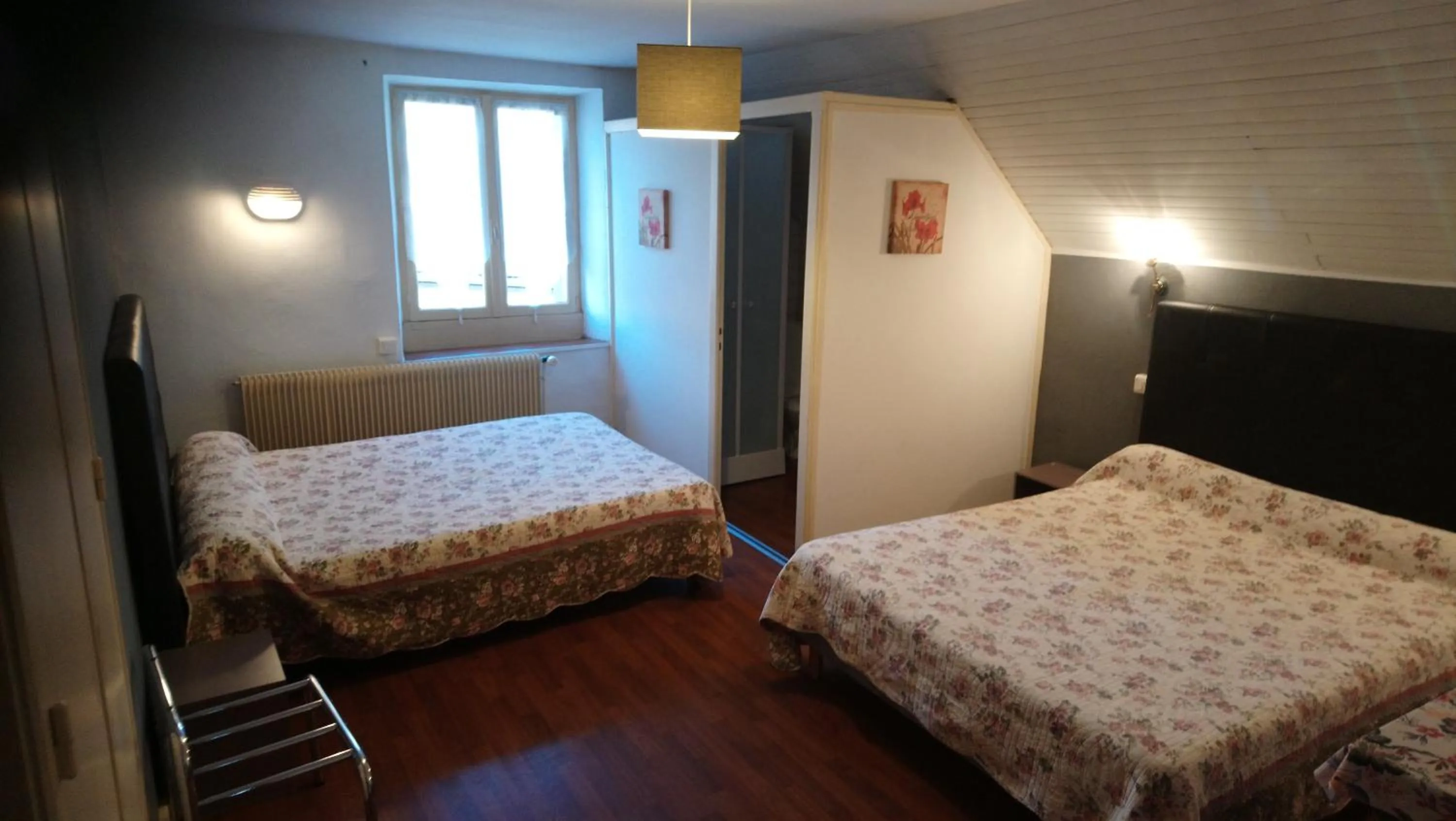 Bed in Hotel de la Poste