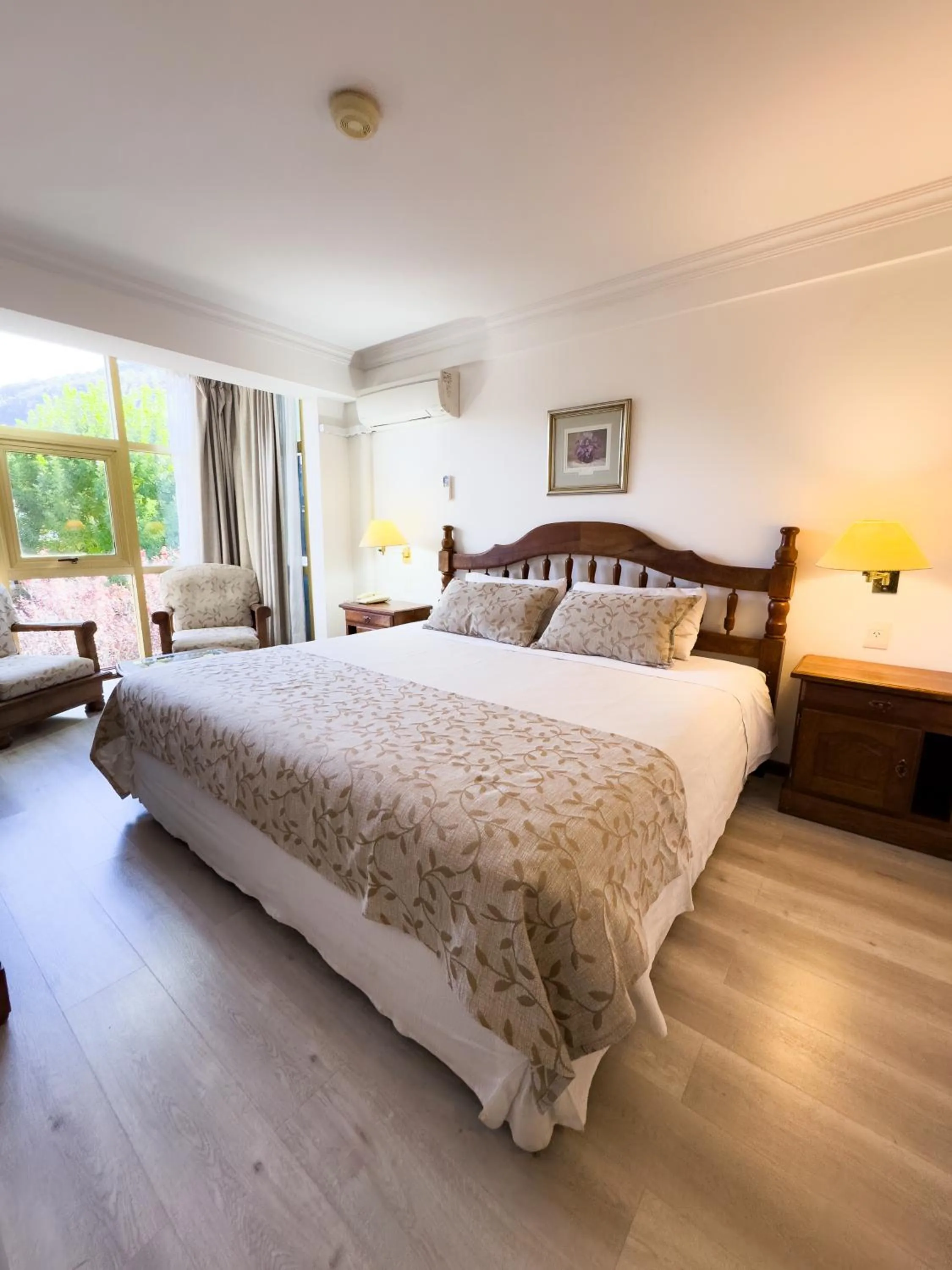 Bed in Patagonia Plaza Hotel