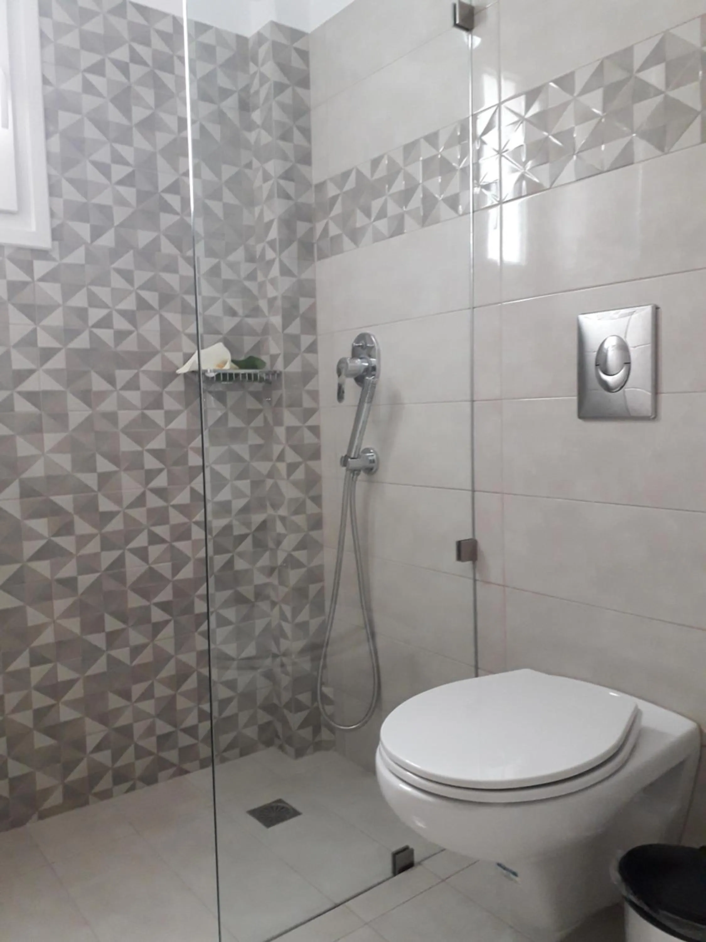 Bathroom in Golden Beach Studios Down Town