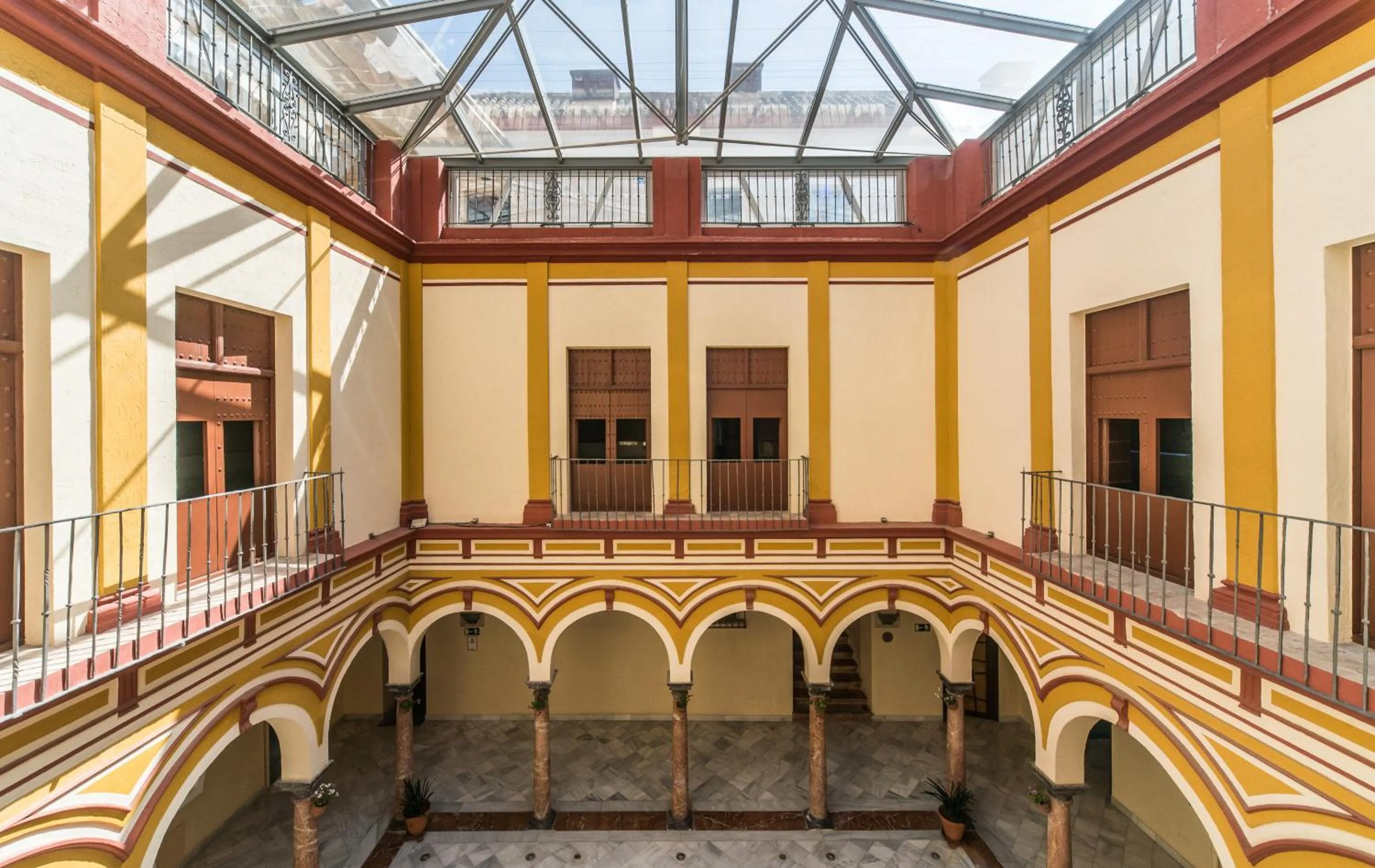Property building in Hotel Palacio Marqués de Arizón