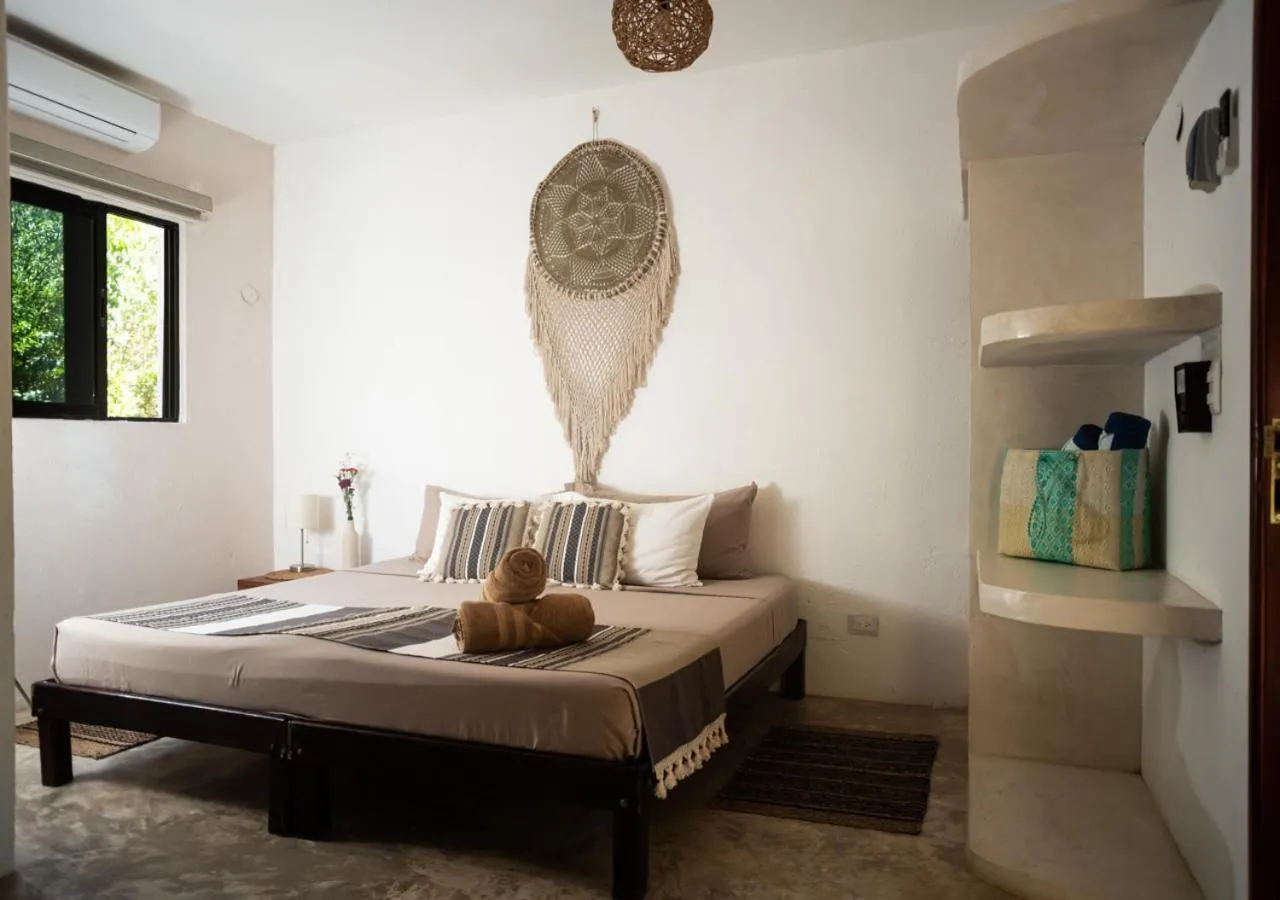 Bed in Villa Los Mangles Boutique Hotel