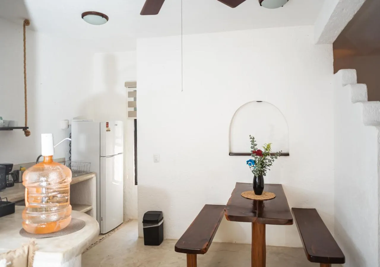 Dining area in Villa Los Mangles Boutique Hotel