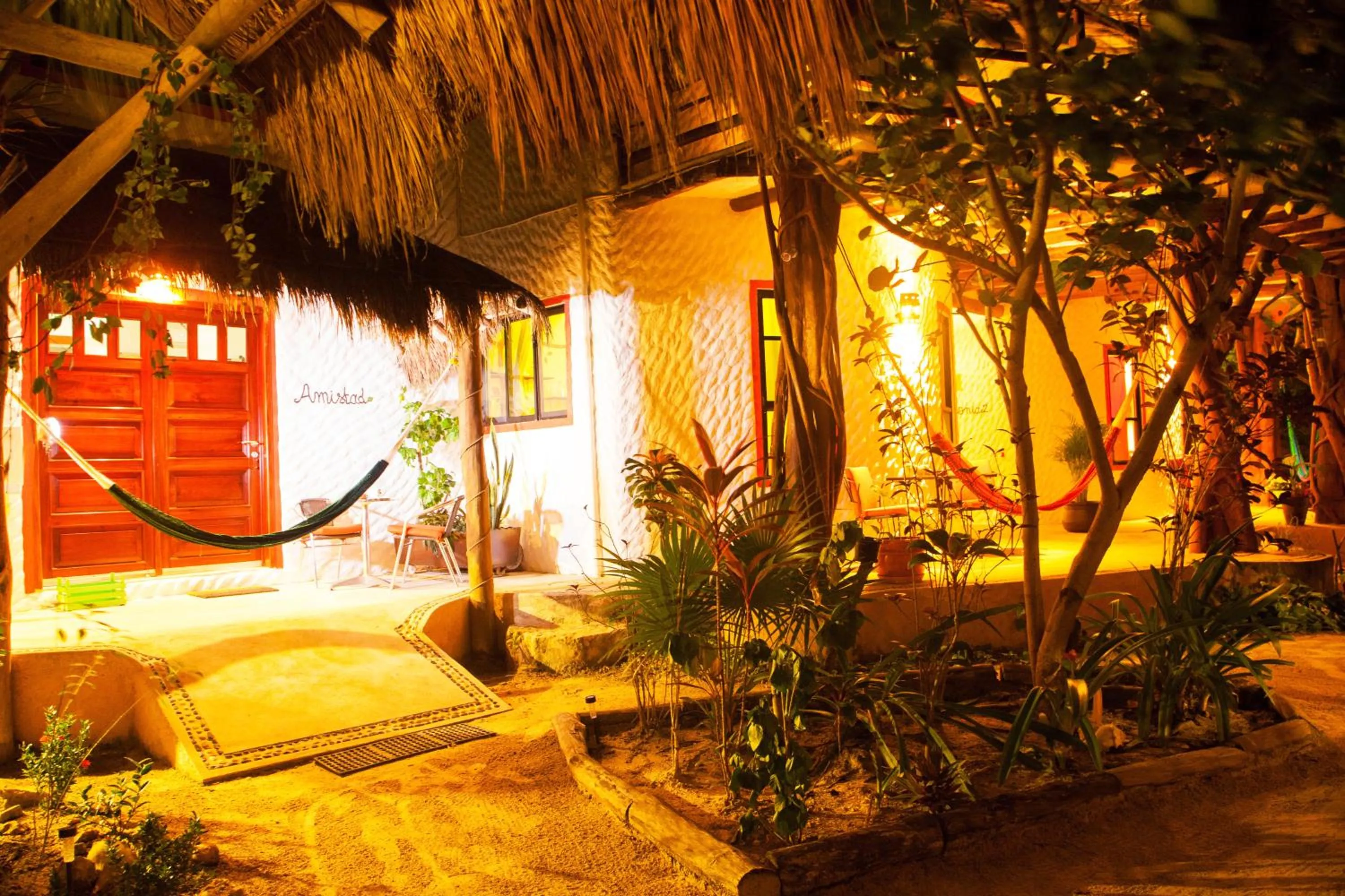 Night in Villa Los Mangles Boutique Hotel