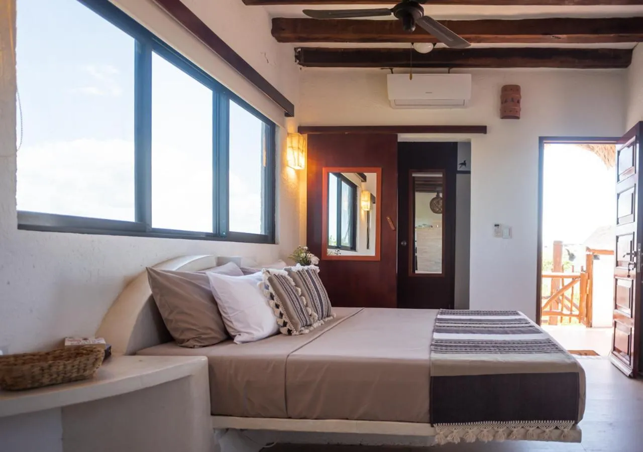 Bed in Villa Los Mangles Boutique Hotel